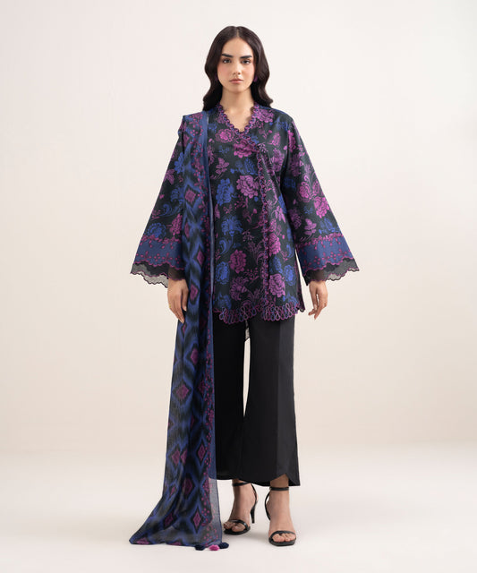 Sapphire Embrpidered Lawn Three Piece Suit SP-LWN-BLU017