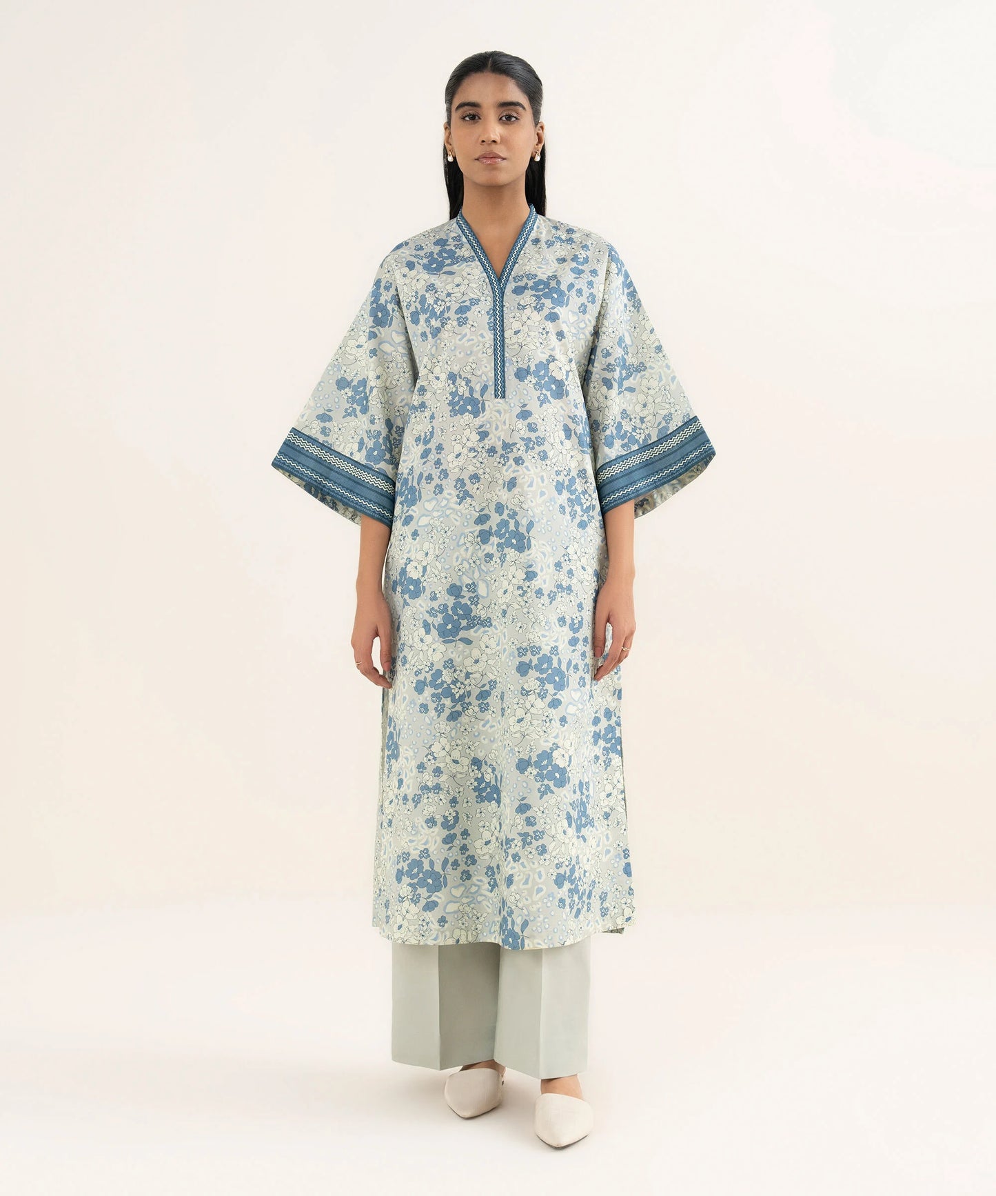 Sapphire Printed Lawn Suit With Matchin Dupatta SP-LWN-BLU09
