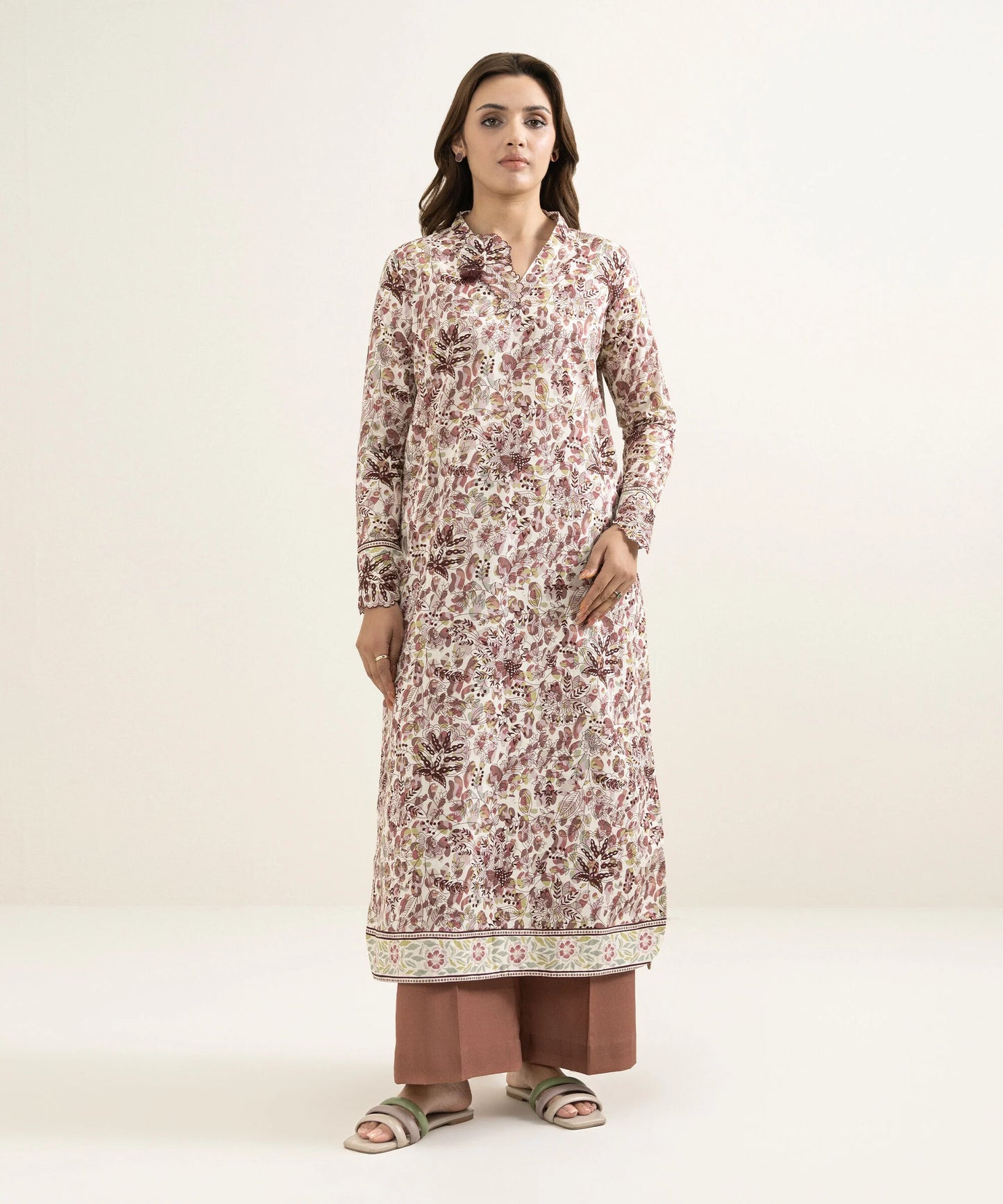 Sapphire Printed Lawn Three Piece Suit SP-LWN-MR03