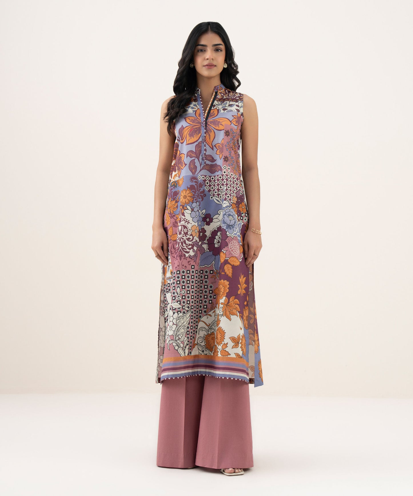 Sapphire Printed Lawn Three Piece Suit SP-LWN-PRP011