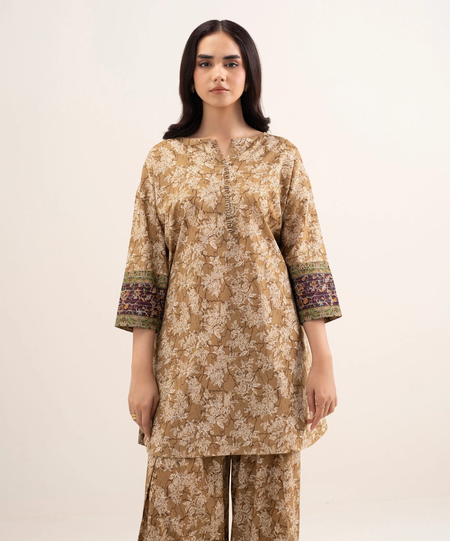 Sapphire Printed Lawn Suit With Matchin Dupatta SP-LWN-BR07