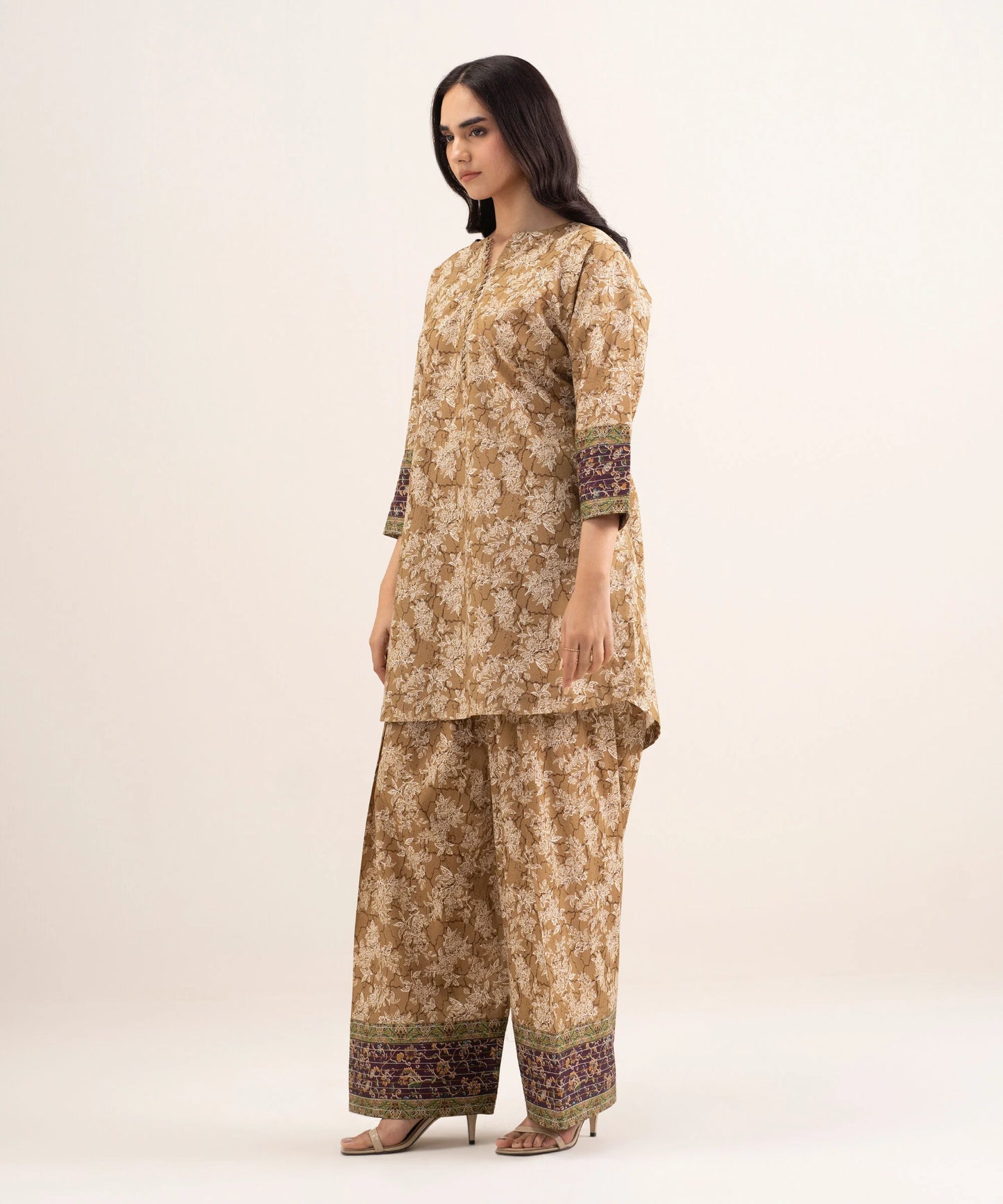 Sapphire Printed Lawn Suit With Matchin Dupatta SP-LWN-BR07