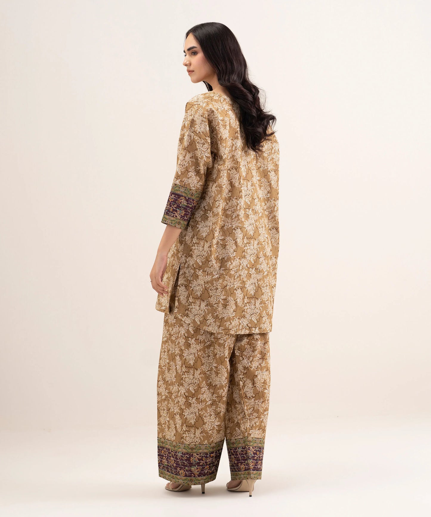Sapphire Printed Lawn Suit With Matchin Dupatta SP-LWN-BR07