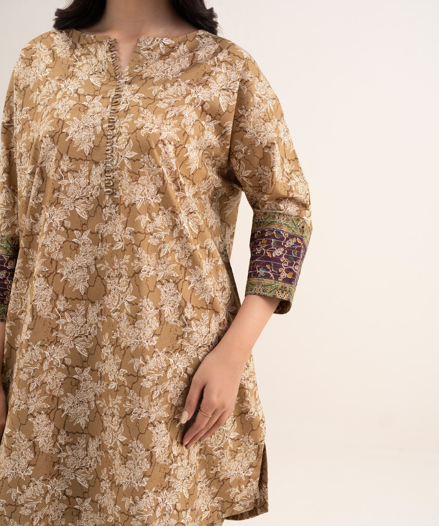 Sapphire Printed Lawn Suit With Matchin Dupatta SP-LWN-BR07