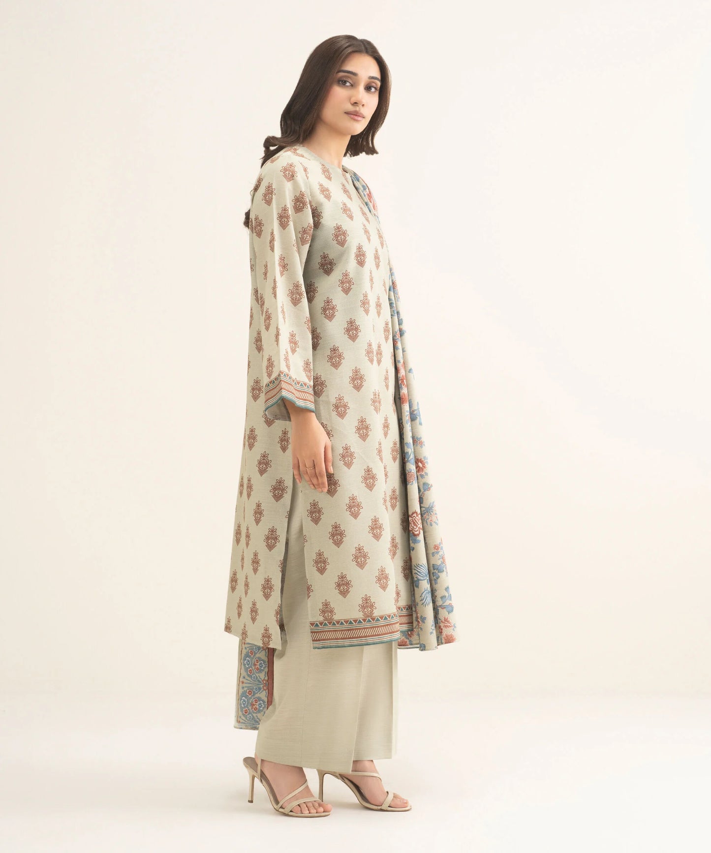 Sapphire Khaddr Three Piece Suit SP-KHD-WHT02