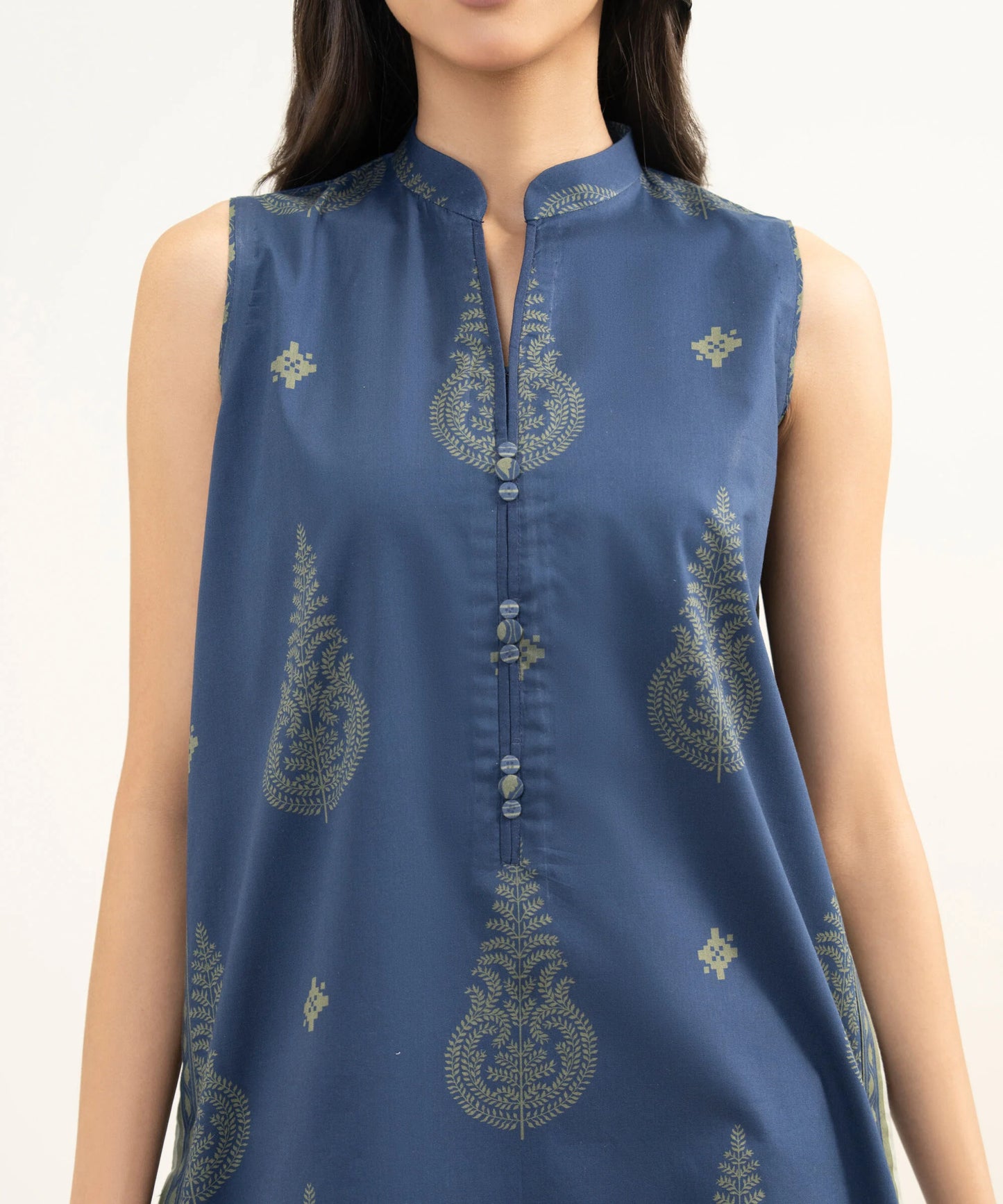 Sapphire Printed Lawn Suit With Matchin Dupatta SP-LWN-BLU013