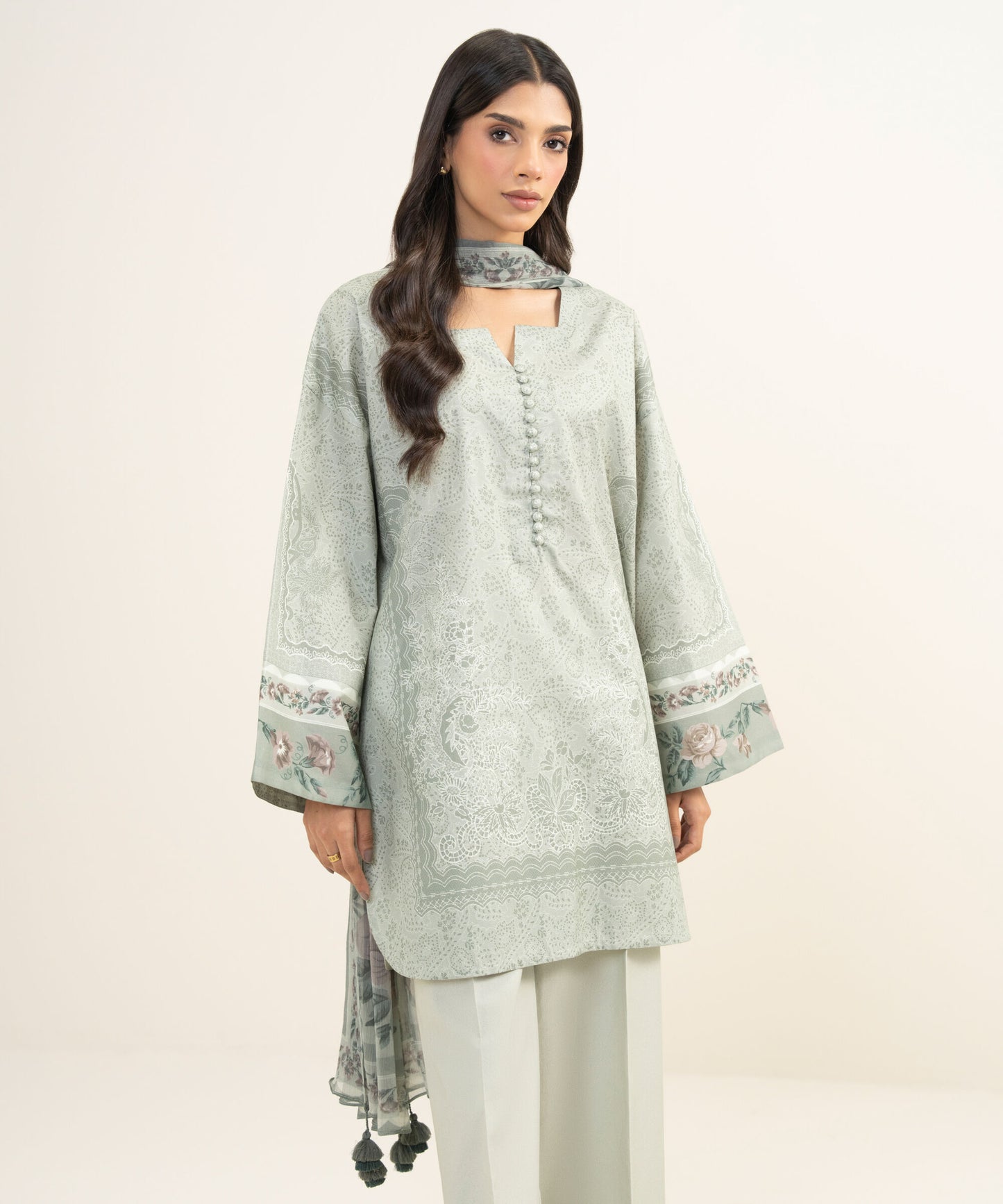 Sapphire Printed Lawn Three Piece Suit SP-LWN-GRY010