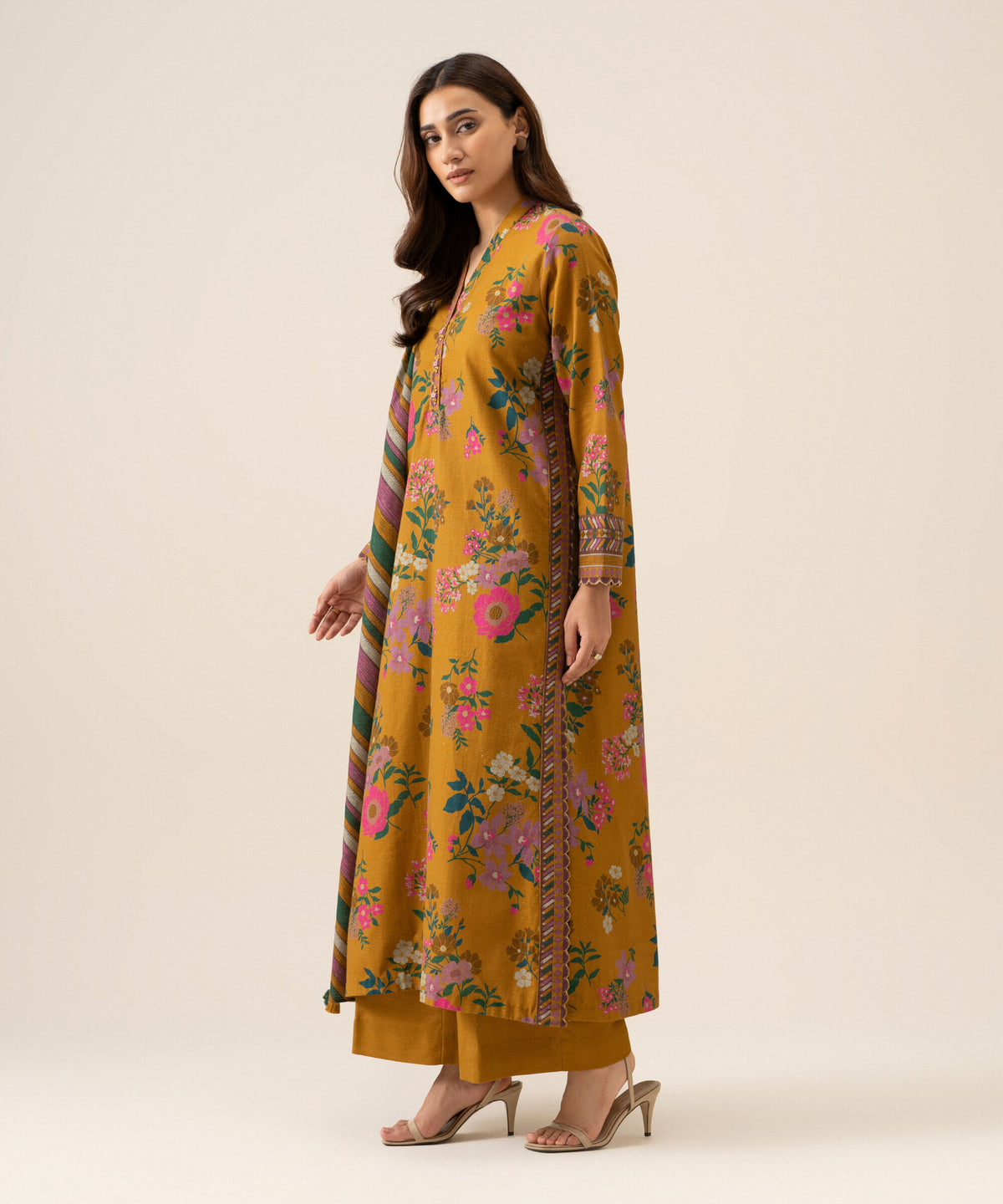 Sapphire Khaddar Three Piece Suit SP-KHD-MST01