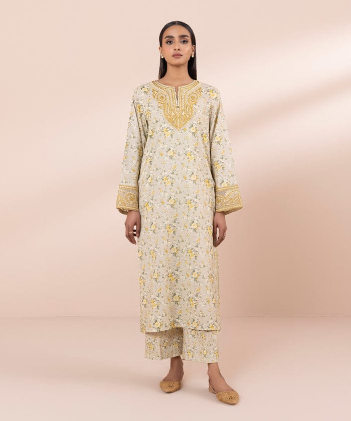 Sapphire Embroided Summer Lawn Three Piece Suit SP-LWN-EMBYL01