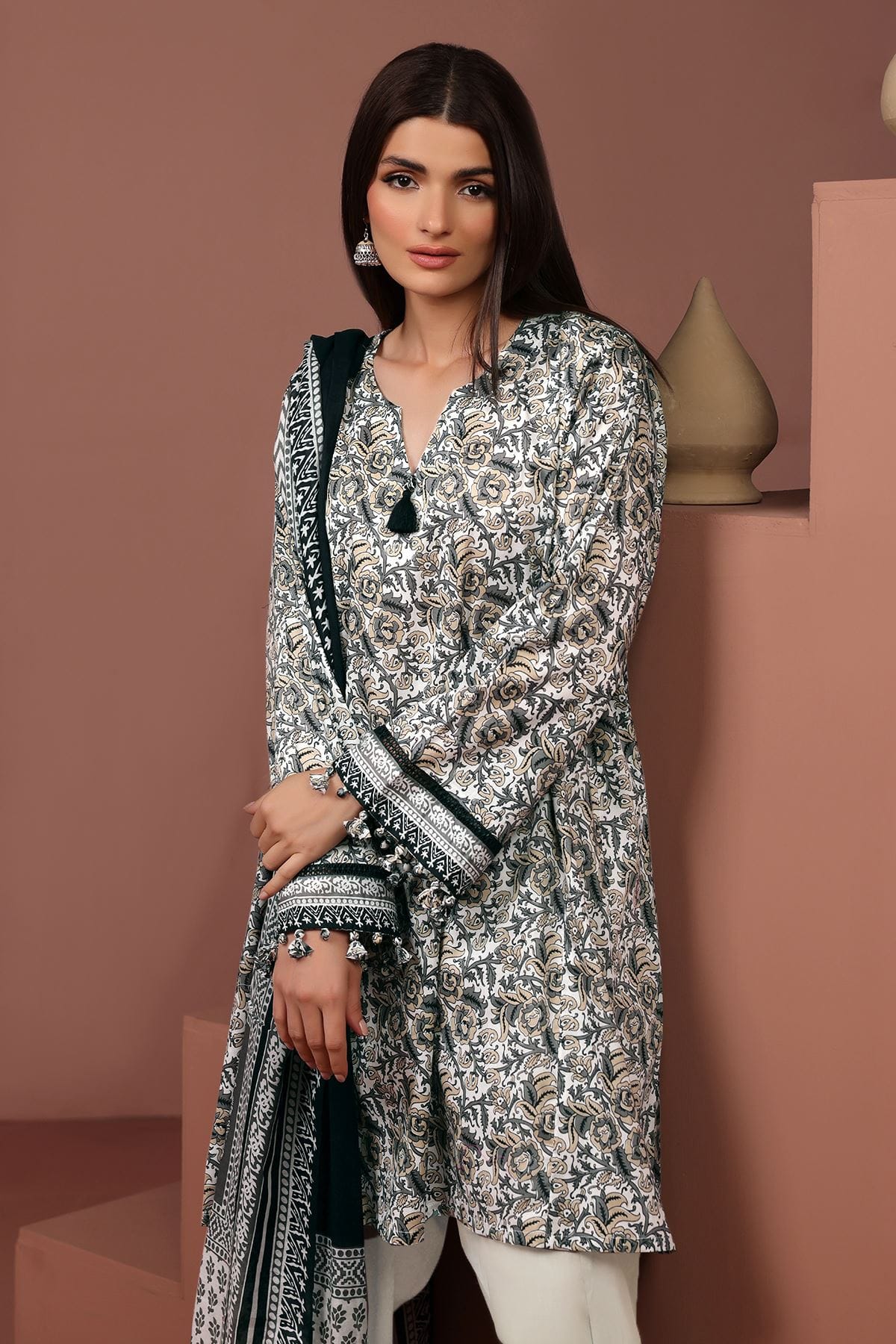Khaadi Lawn Three Piece Suit With Farshi Shalwar KH-LWN-WHT01
