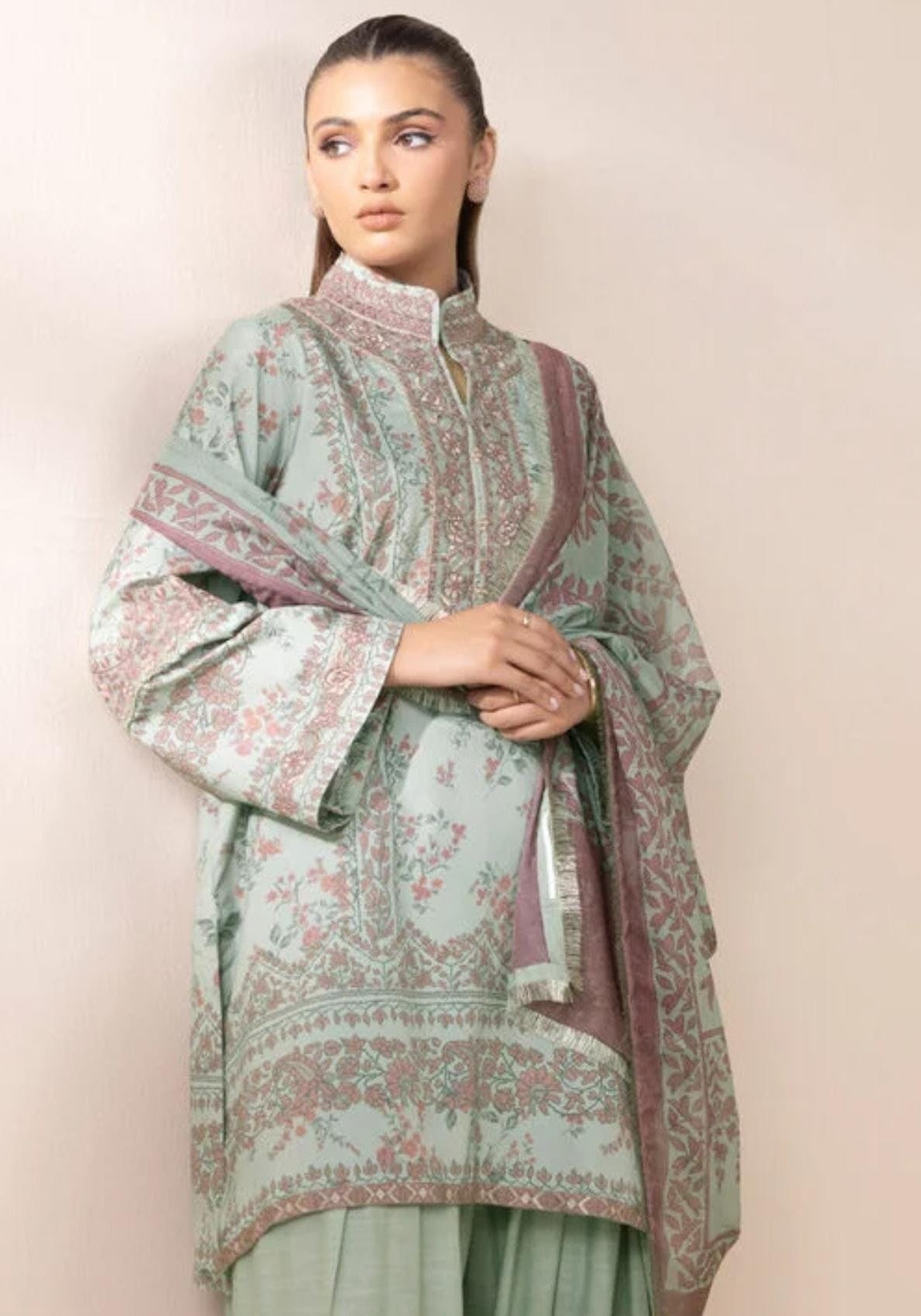 Sapphire Silk Three Piece Suit With Farshi Shalwar SP-SLK-GR01