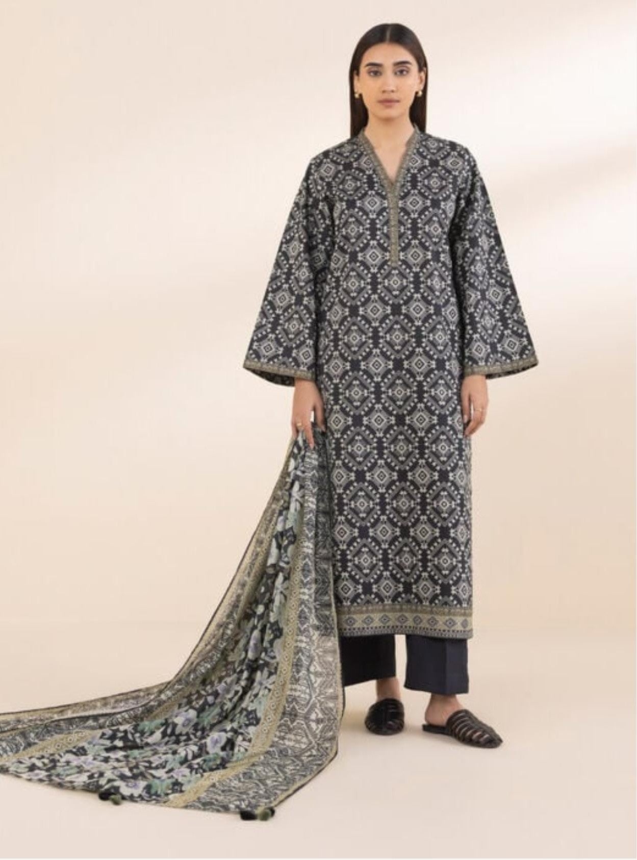 Sapphire Lawn Three Piece Suit SP-LWN-BLK011