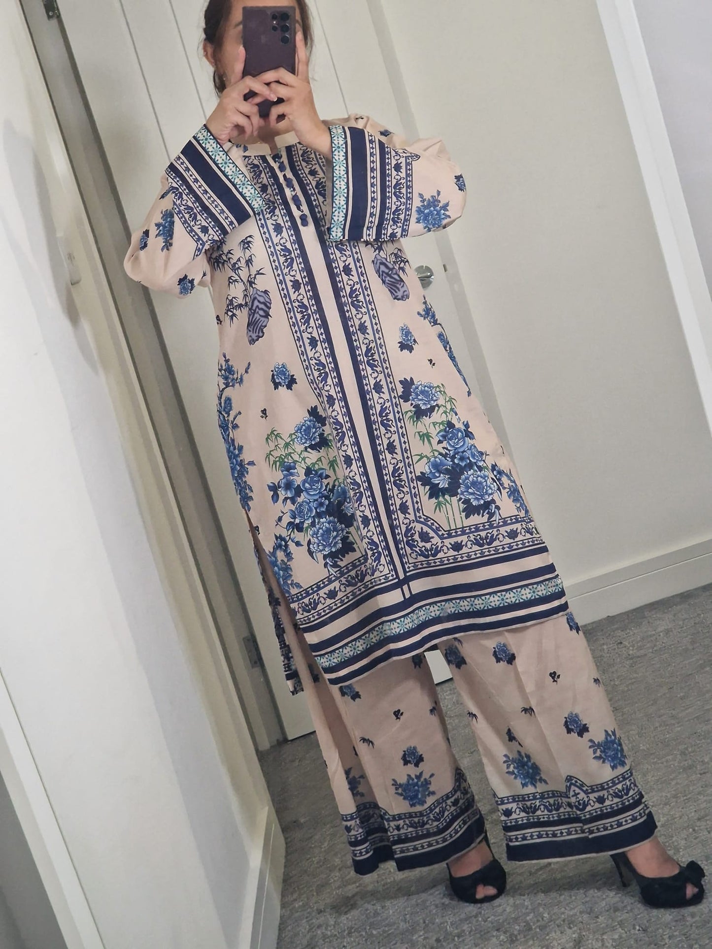 Uznau Lawn Two Piece Shirt & Plazo Co-ord set UZ-LWN-WHT09