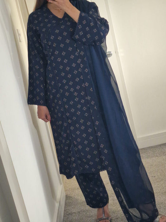 Uznu Linen Three Piece Suit UZ-LNN-BLU016