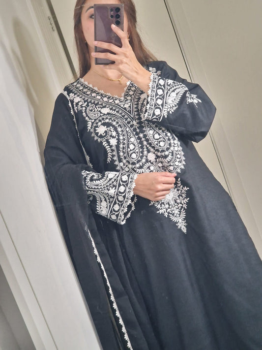 Uznau Embroided Marina Three Piece Suit UZ-MR-BLK05