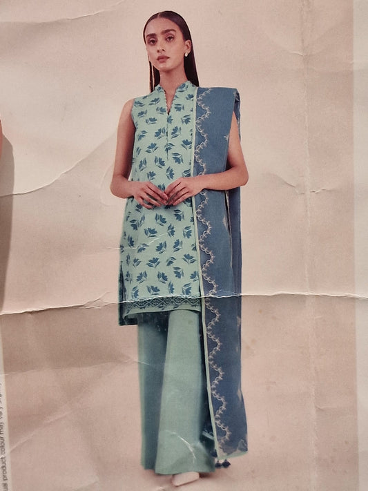 Sapphire Embroided Khaddar Three Piece Suit SP-KHD-FR01