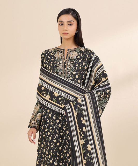 Sapphire Embroided Slub Linen Three Piece Suit SP-LNN-BLK05