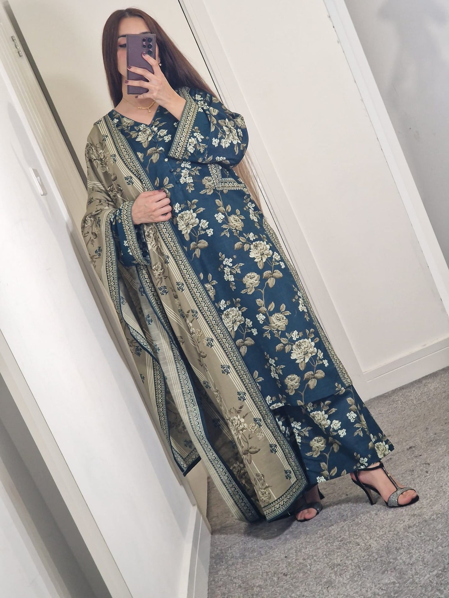 Uznau Khaddar Three Piece Suit UZ-KHD-GR06