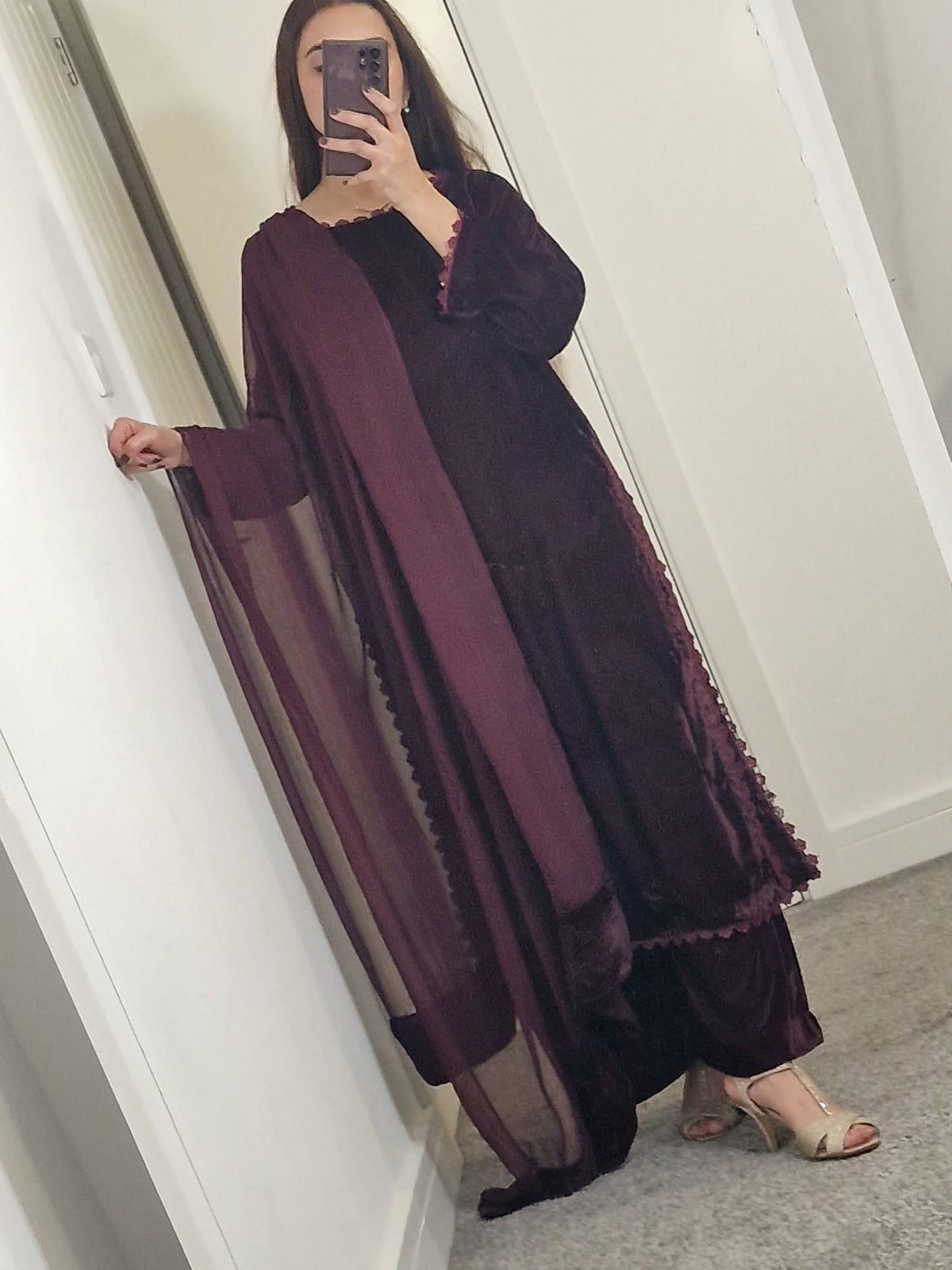 Uznau Maroon Velvet Three Piece Suit UZ-VL-MR01