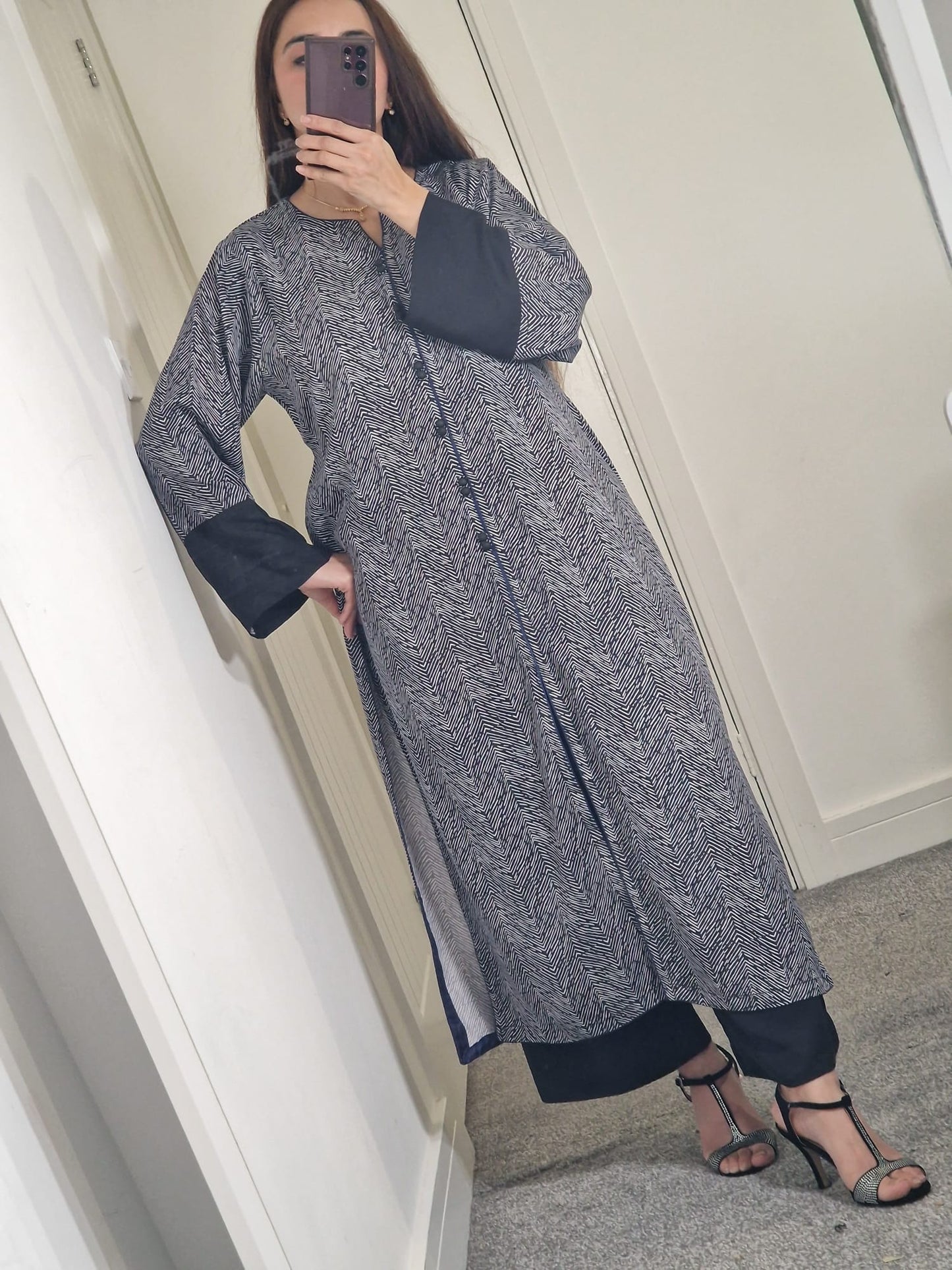 Uznau Marina Wool Two Piece Suit UZ-MR-BLK08