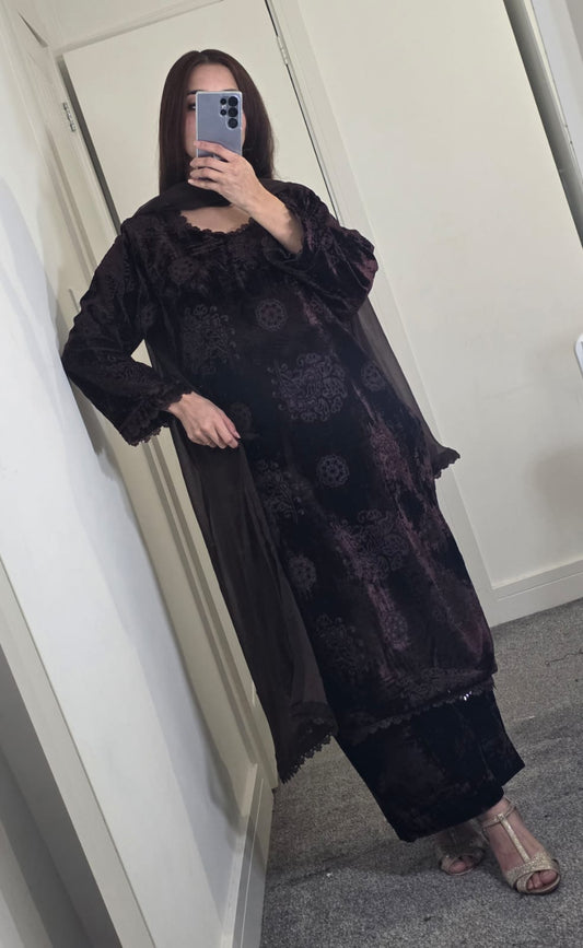 Uznau Palachi Three Piece Suit With Velvet Trouser UZ-PL-BR01