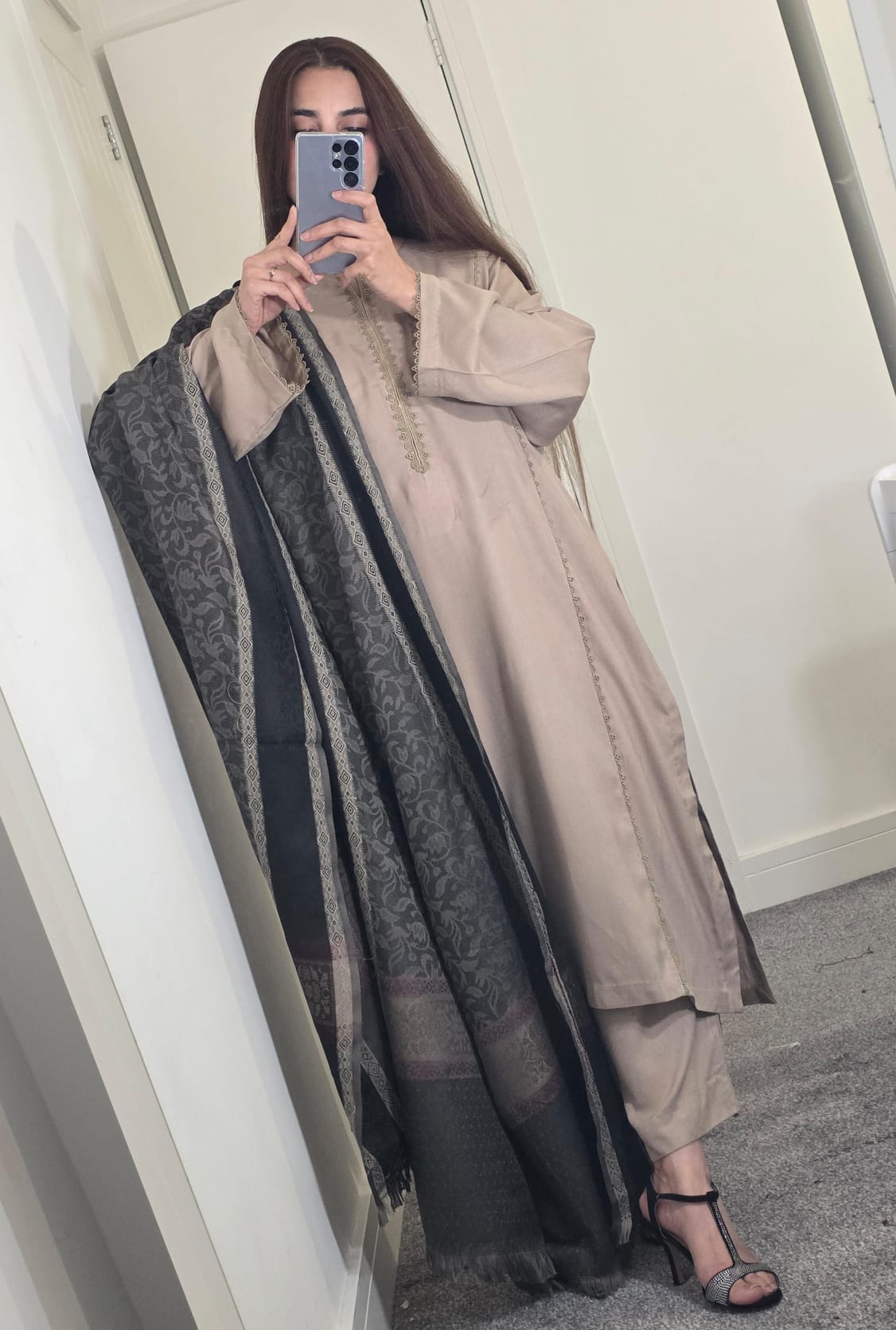 Uznau Marina Wool With Wool Shawl Three Piece Suit UZ-MR-BR02