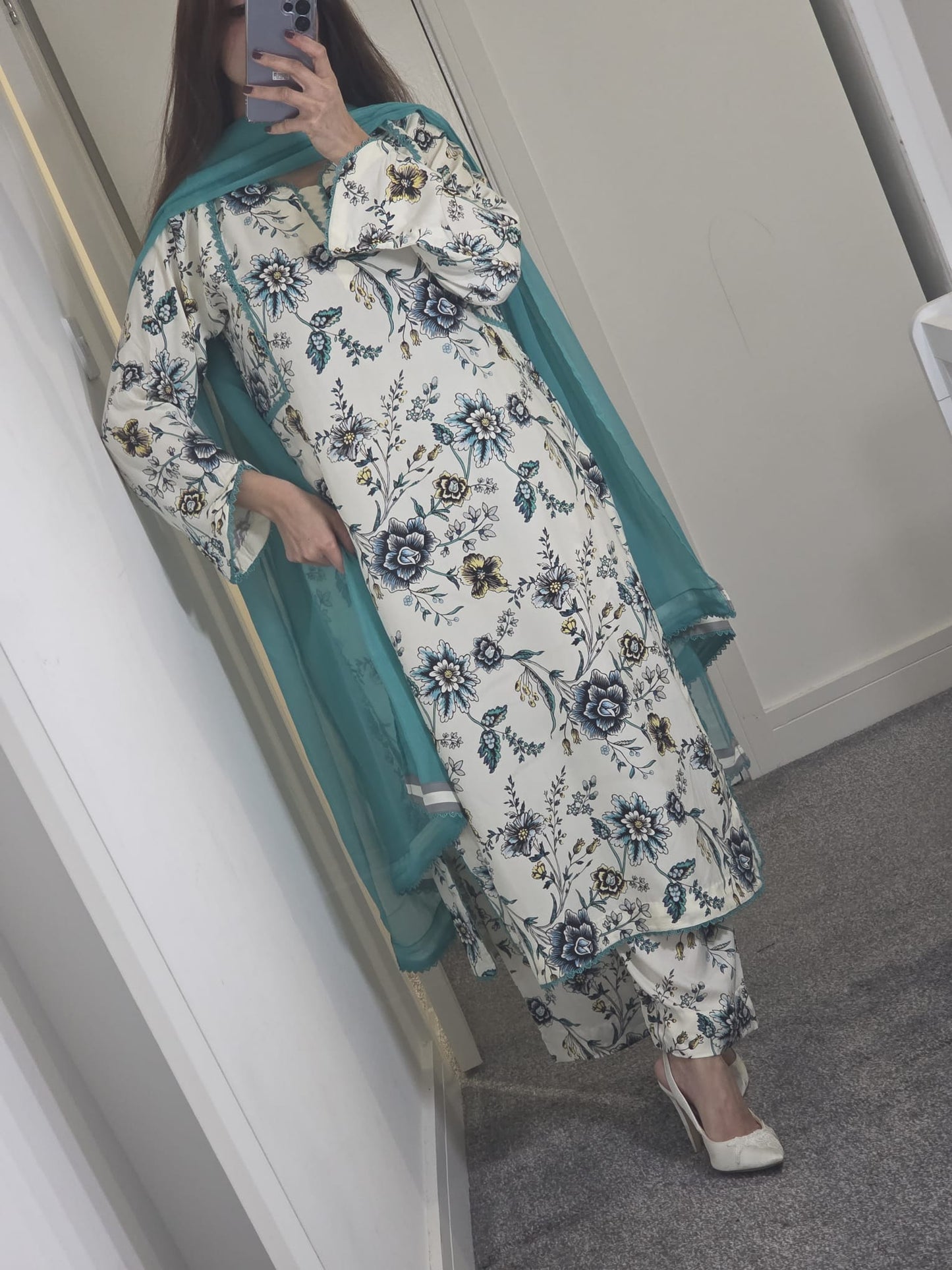 Uznau Mrina Linen Three Piece Suit UZ-MR-WHT04