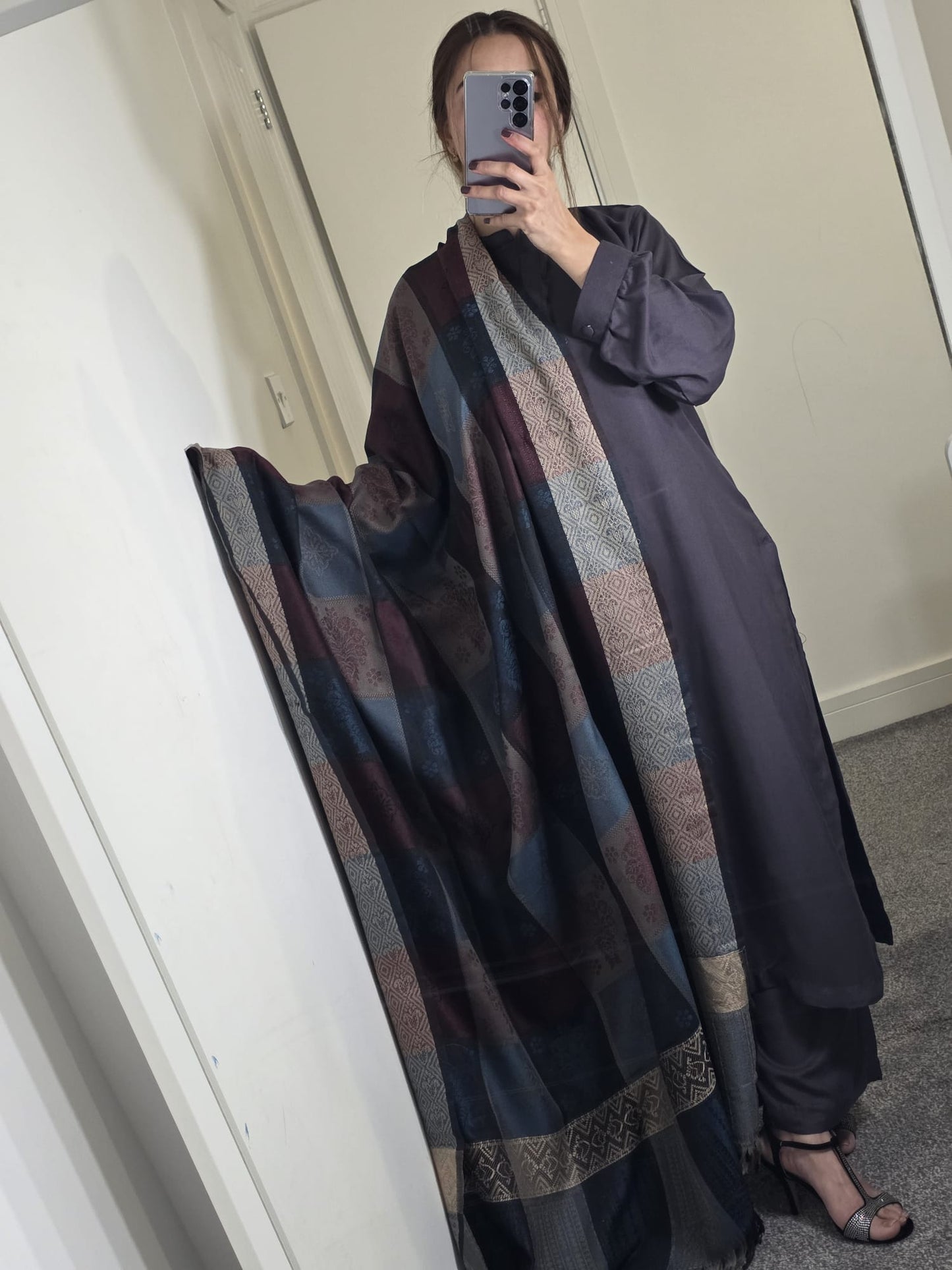 Uznau Jacquard Wool Shawl SHAWL-BLK03