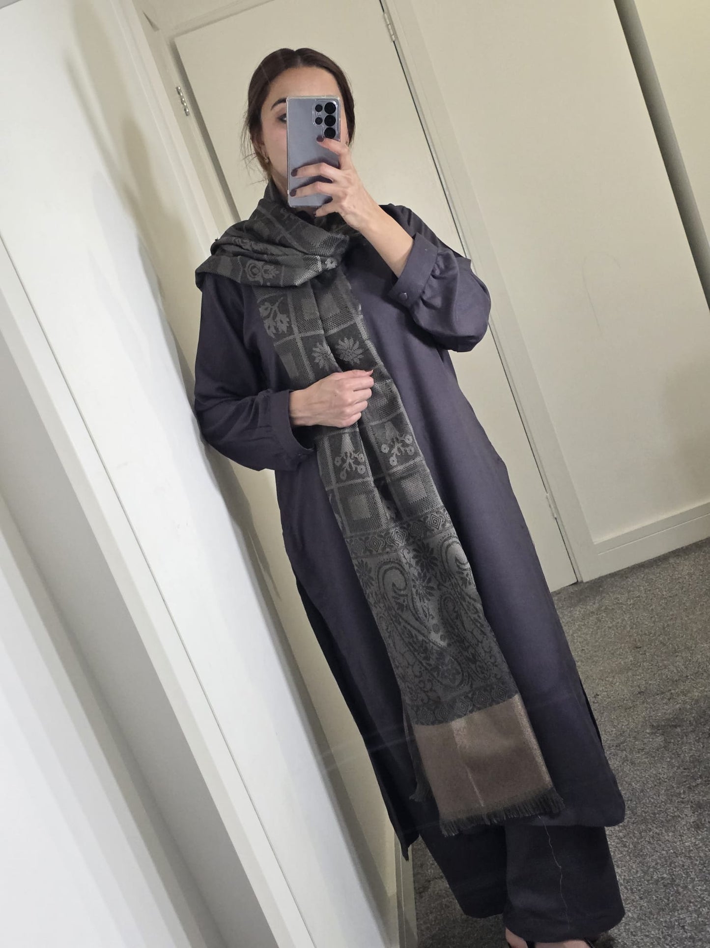 Uznau Jacquard Wool Shawl SHAWL-BLK03