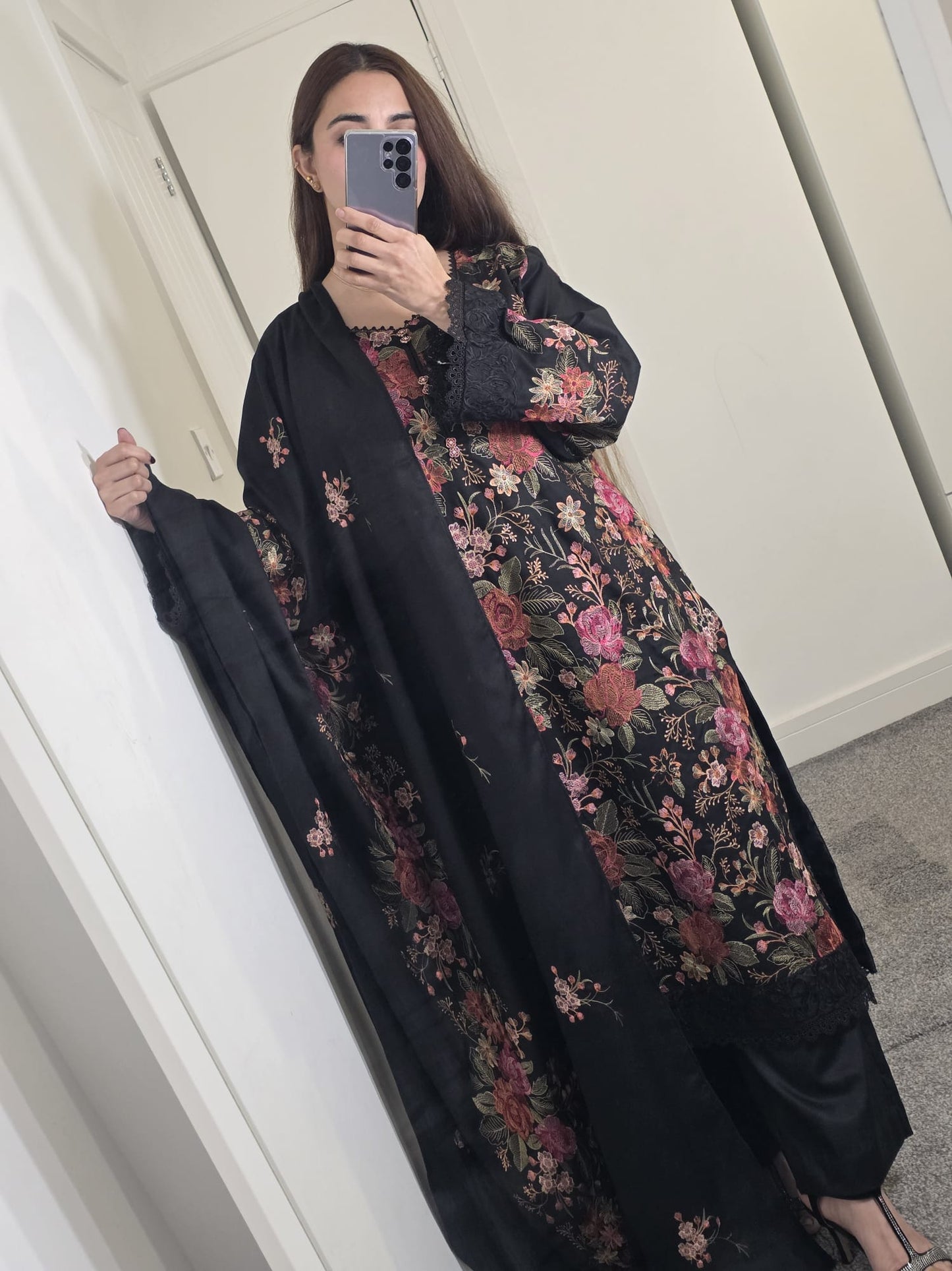 Uznau Embroidered Marina Three Piece Suit UZ-DH-BLK011