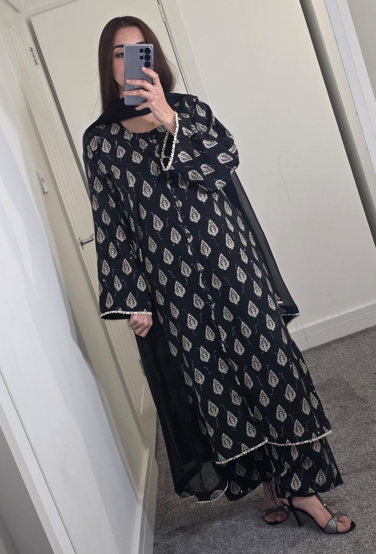 Uznau Mukaish Linen Three Piece Suit UZ-LNN-BLK039