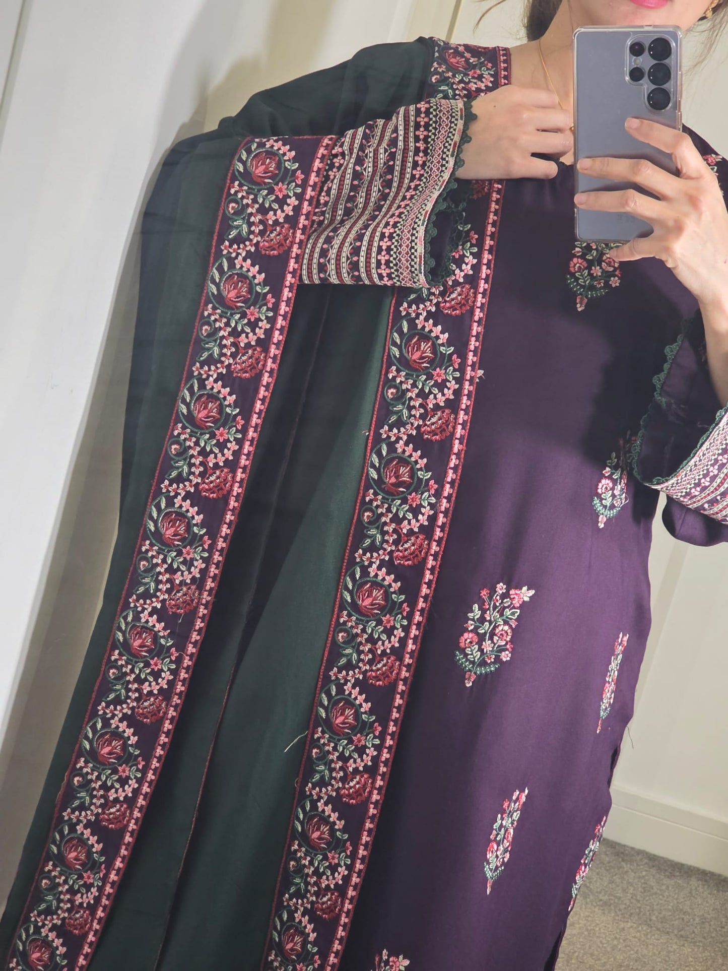 Uznau Embroidered Dhanak Three Piece Suit UZ-DH-RD01