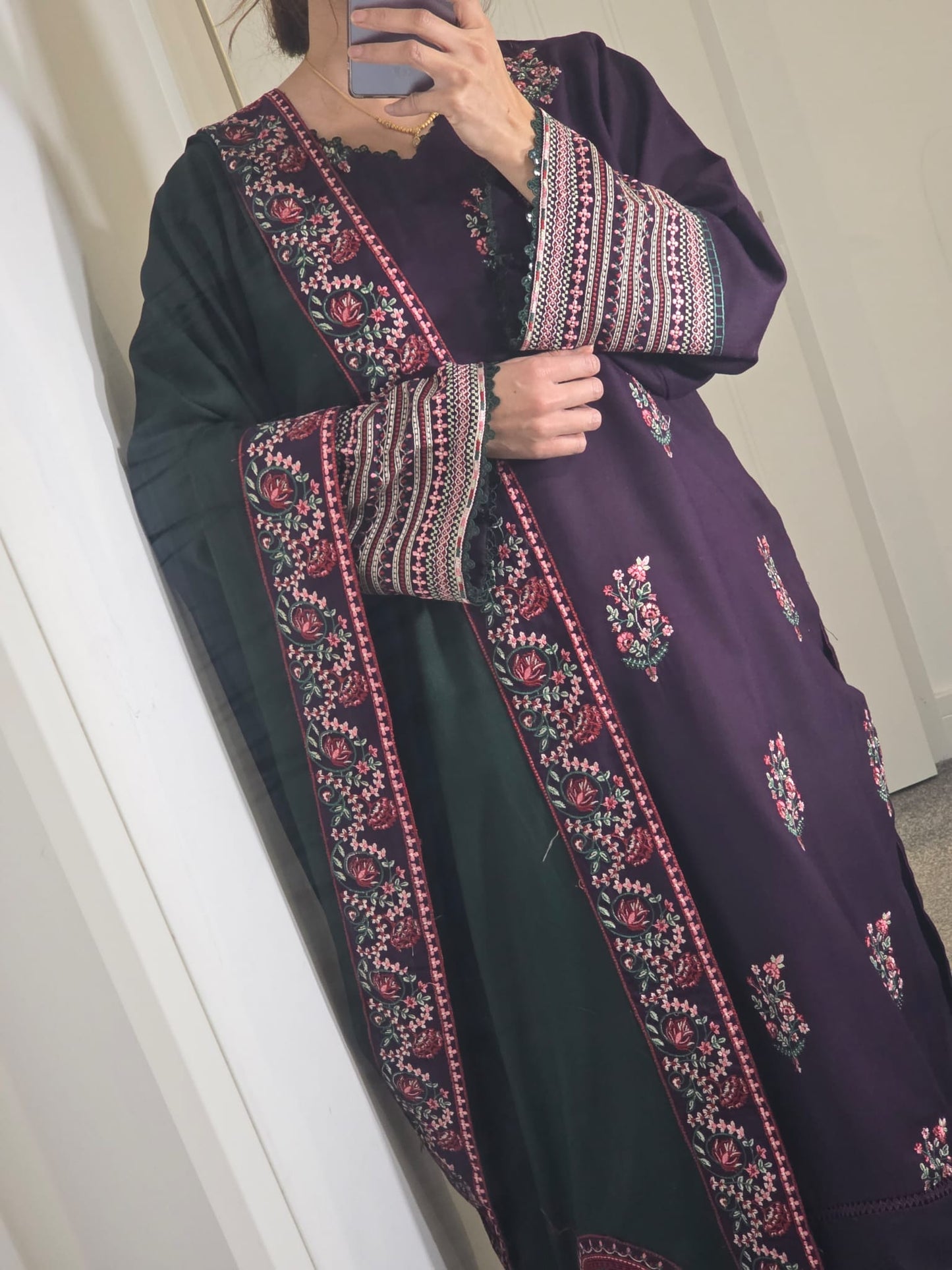 Uznau Embroidered Dhanak Three Piece Suit UZ-DH-RD01