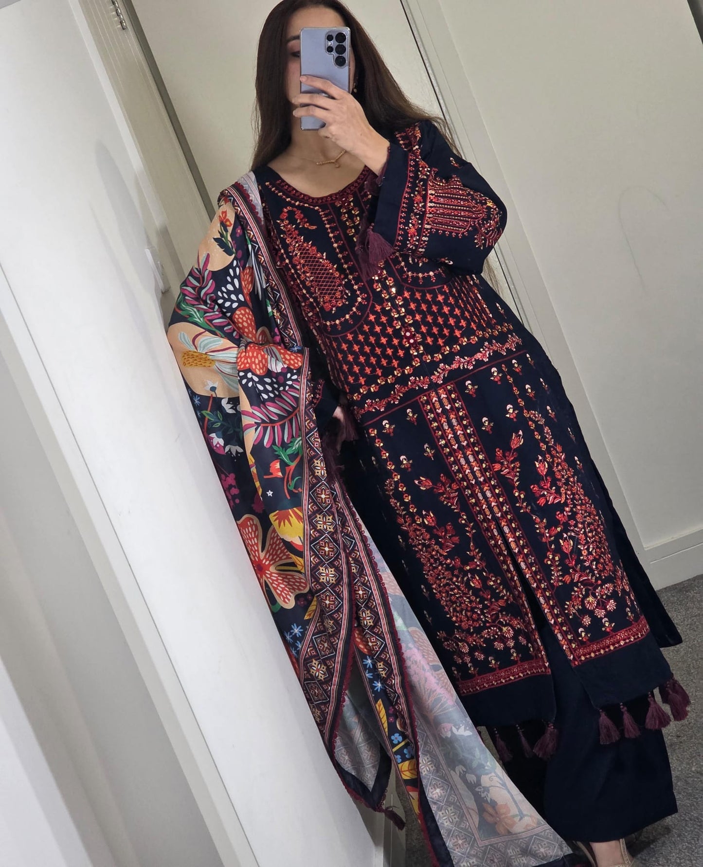 Uznau Embroidered Dhanak Three Piece Suit UZ-DH-RD02