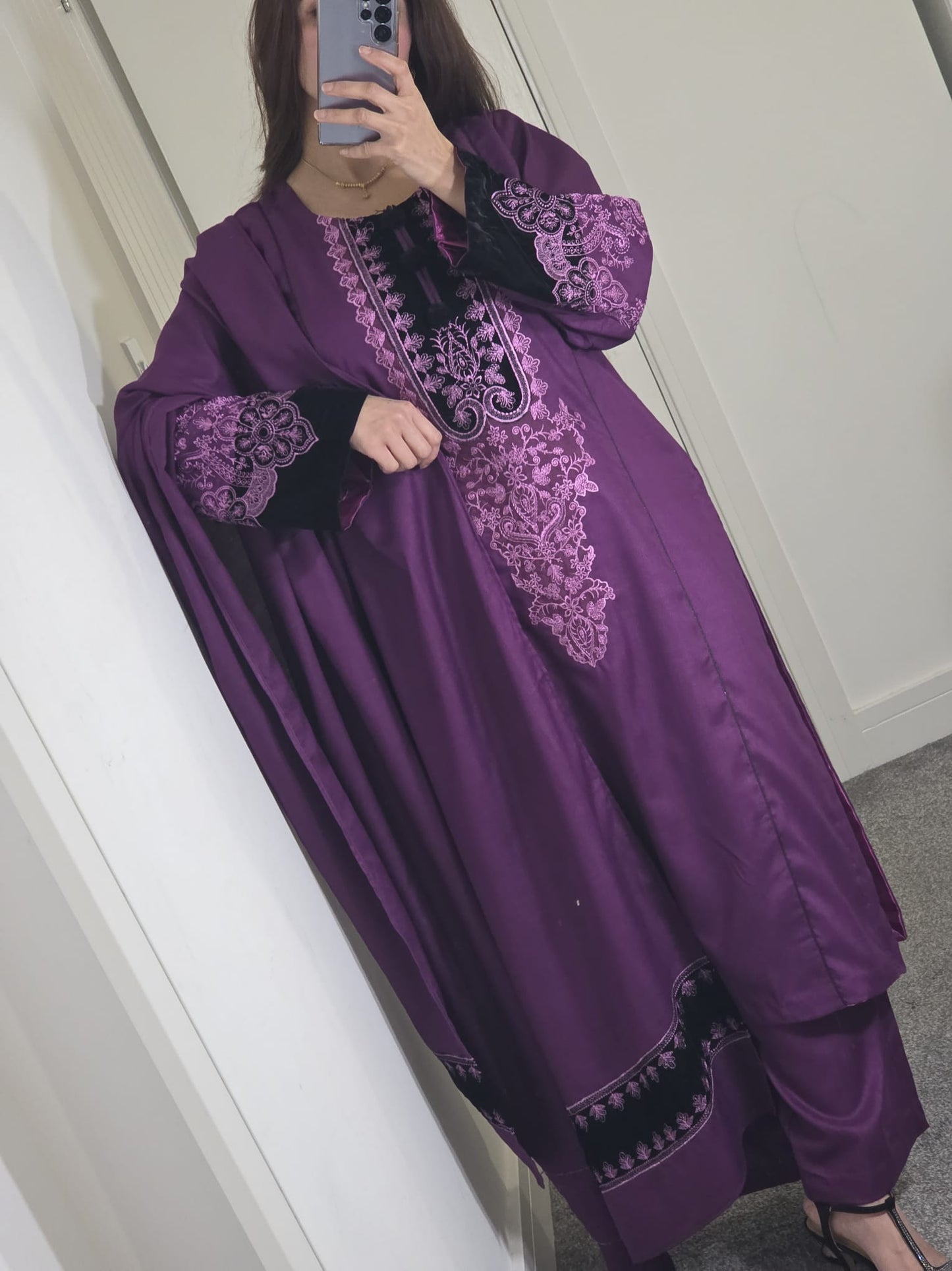 Uznau Embroidered Dhanak Three Piece Suit UZ-DH-PRP05