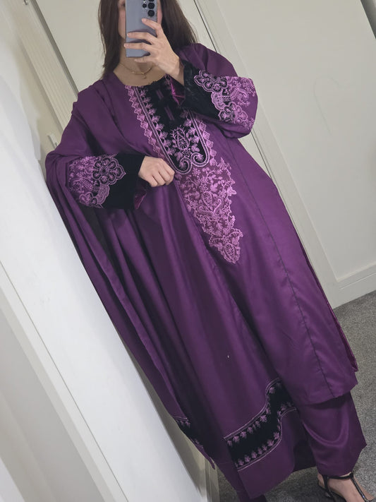 Uznau Embroidered Dhanak Three Piece Suit UZ-DH-PRP05