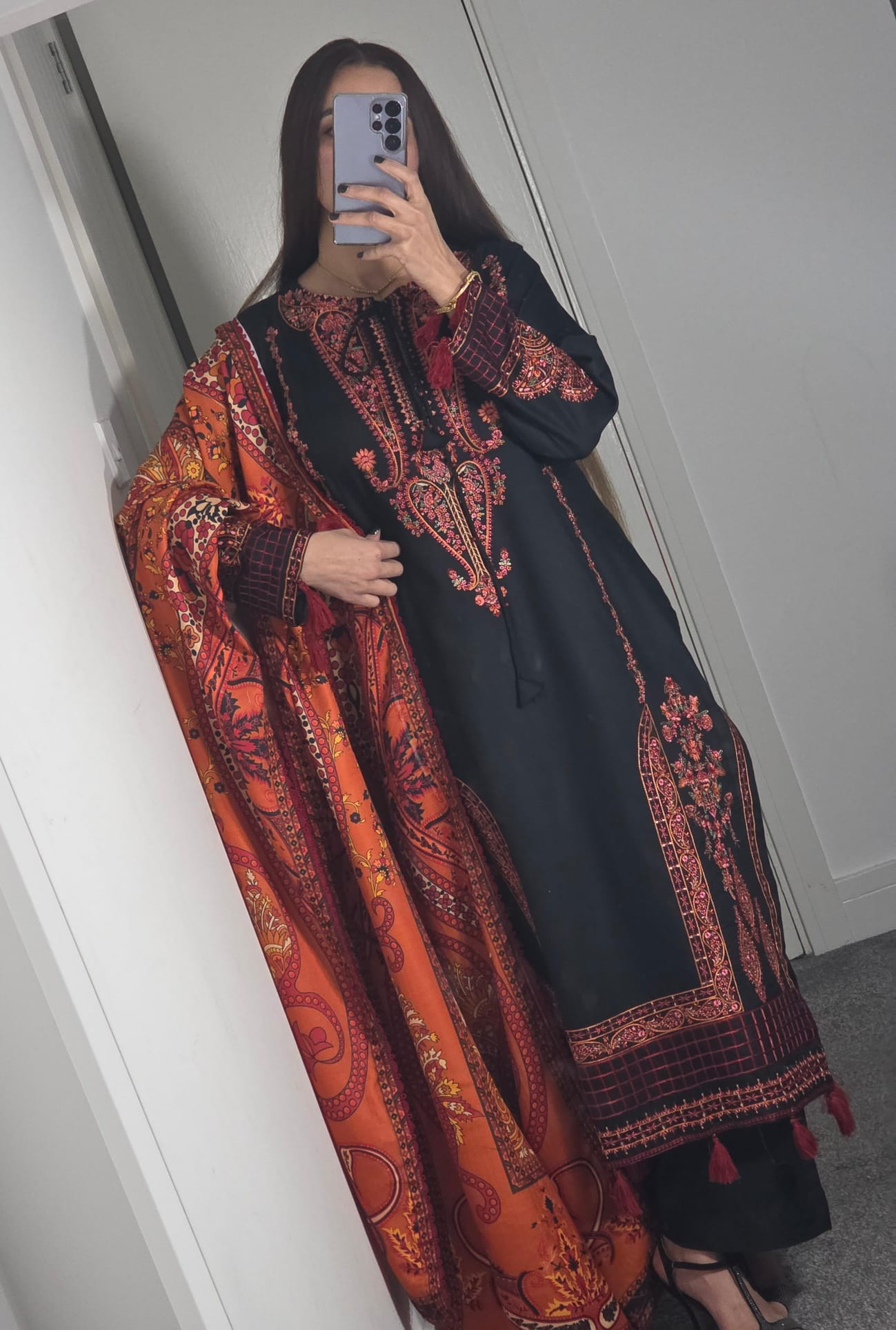 Uznau Embroidered Dhanak Three Piece Suit UZ-DH-BLK013