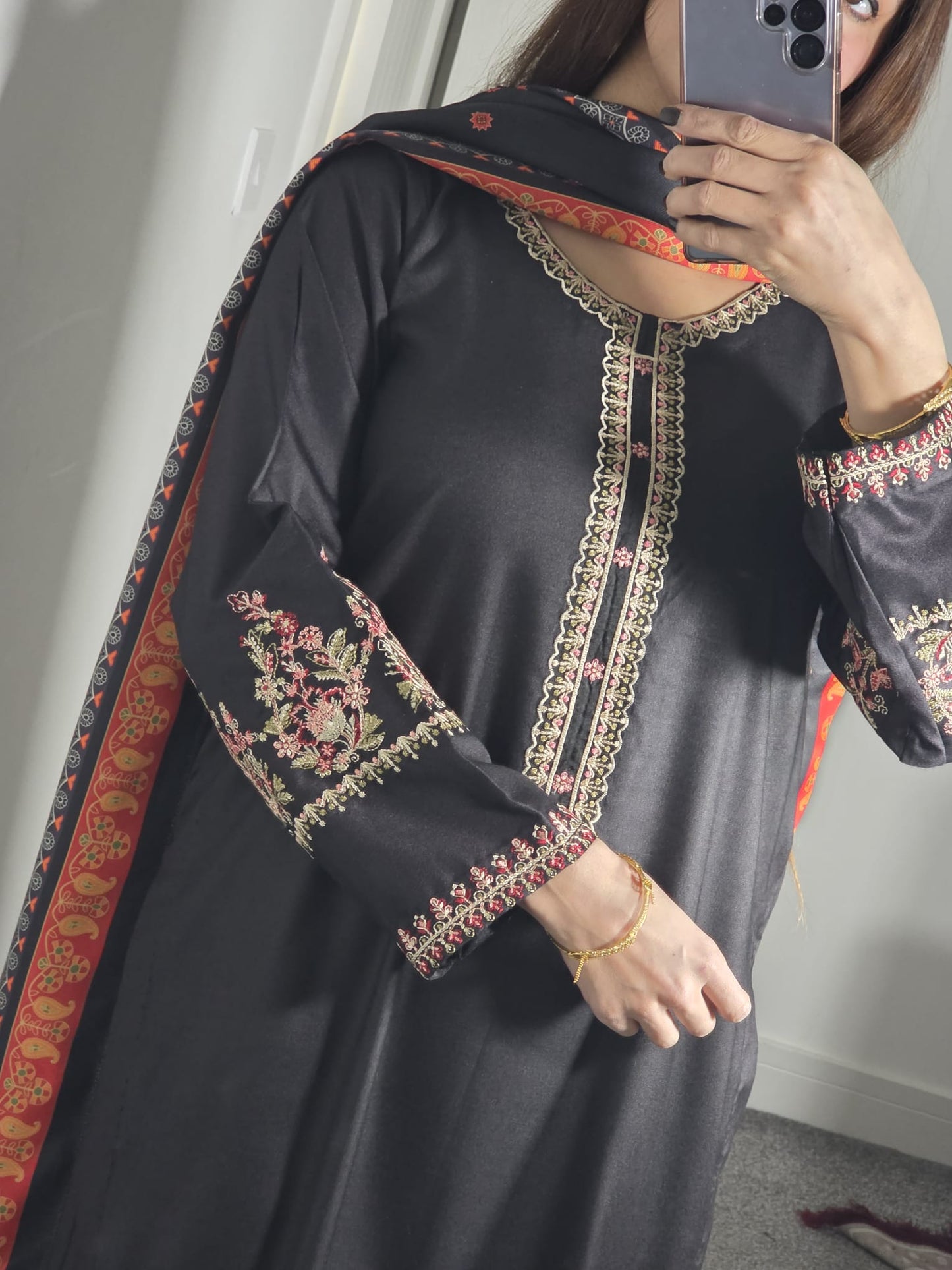 Uznau Embroidered Dhanak Three Piece Suit UZ-DH-BLK014