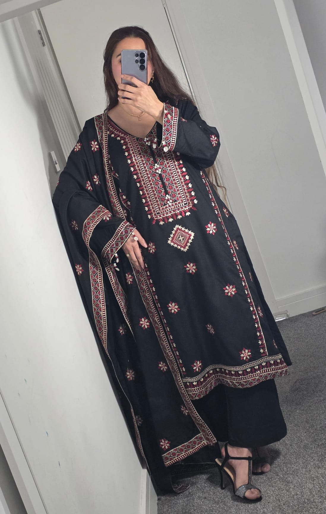 Uznau Embroidered Marina Three Piece Suit UZ-MR-BLK013