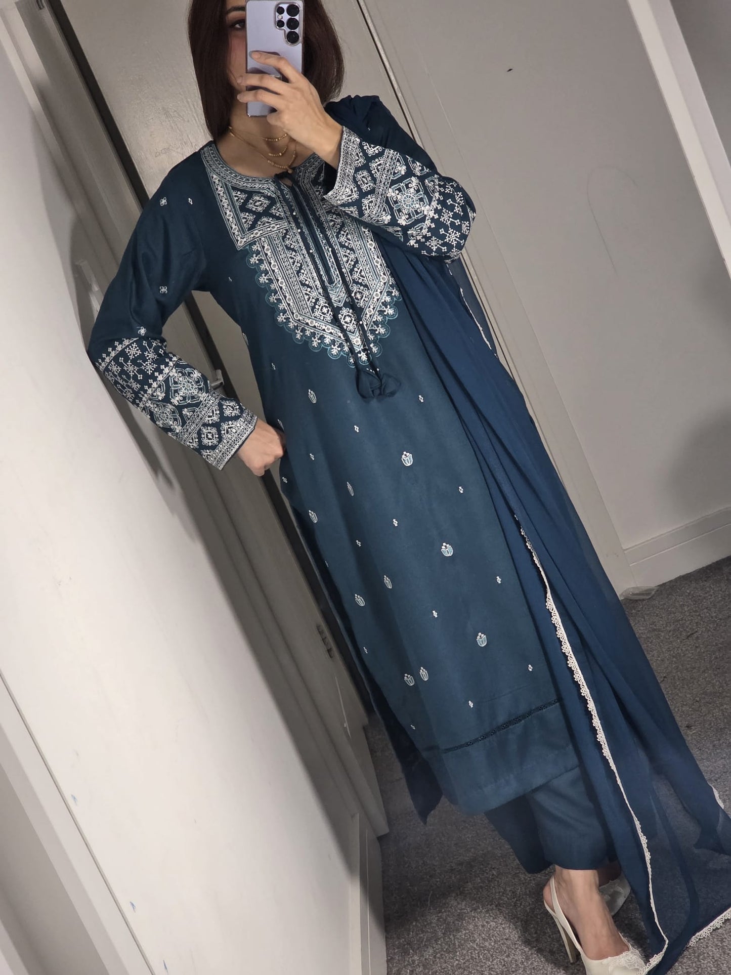 Uznau Embroidered Marina Three Piece Suit UZ-MR-TL01