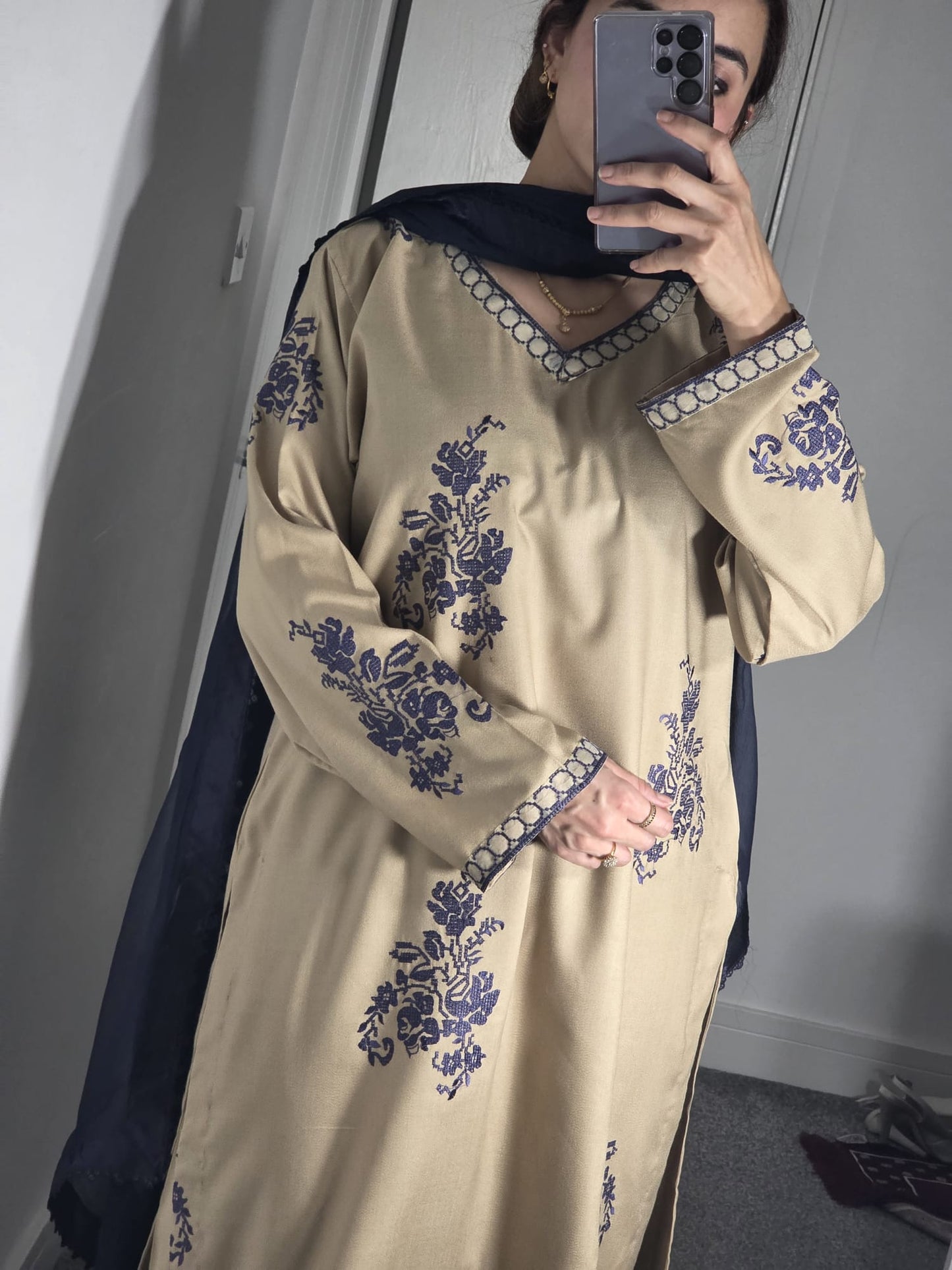 Uznau Embroidered Marina Three Piece Suit UZ-MR-WHT06