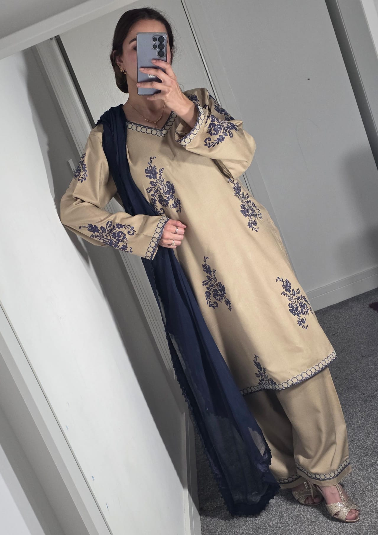 Uznau Embroidered Marina Three Piece Suit UZ-MR-WHT06