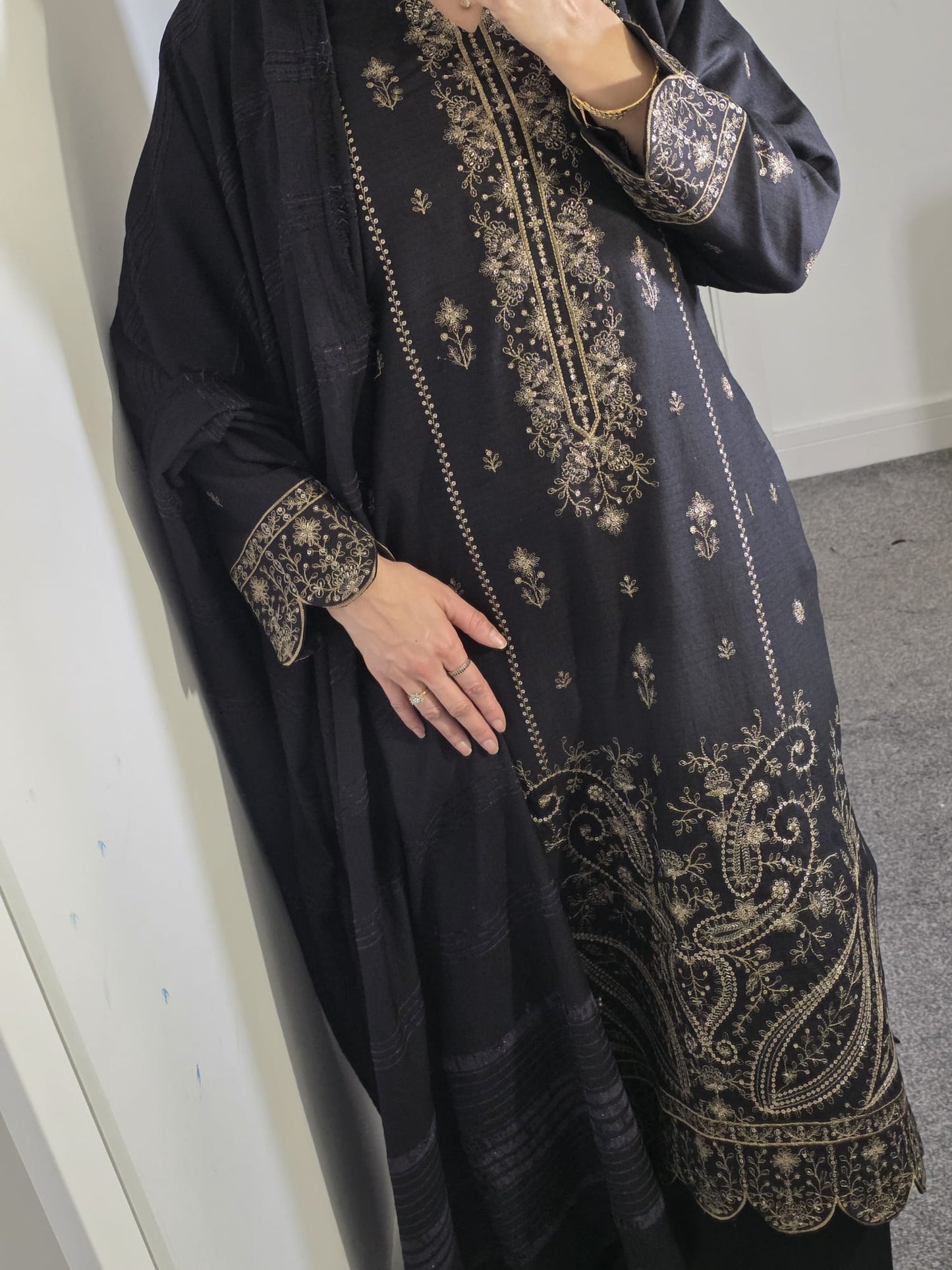 Uznau Embroidered Marina Three Piece Suit UZ-MR-BLK014