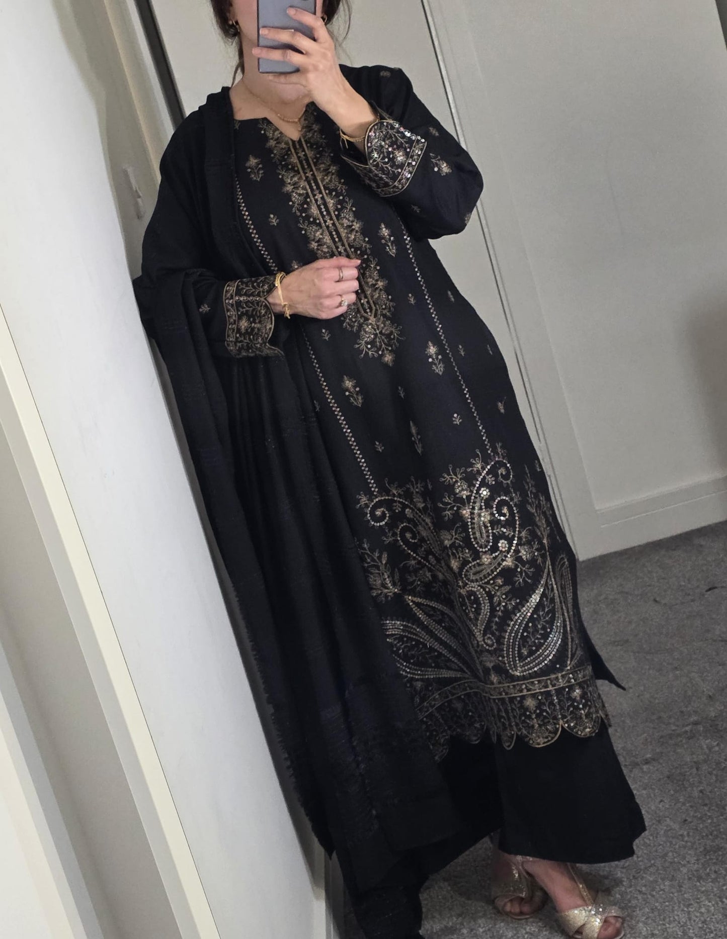 Uznau Embroidered Marina Three Piece Suit UZ-MR-BLK014