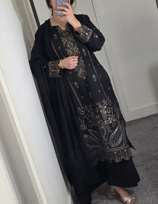 Uznau Embroidered Marina Three Piece Suit UZ-MR-BLK014