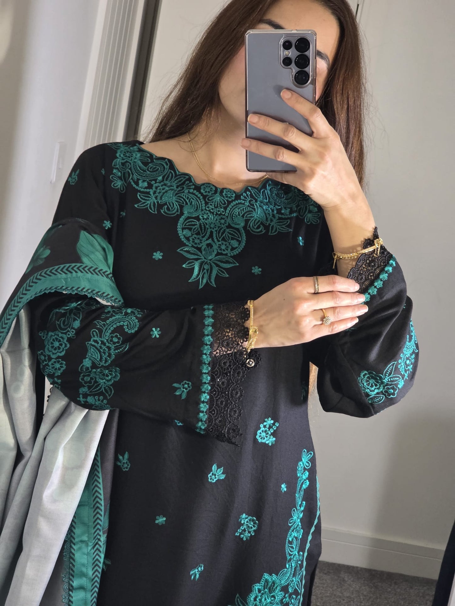 Uznau Embroidered Marina Three Piece Suit UZ-MR-GR08