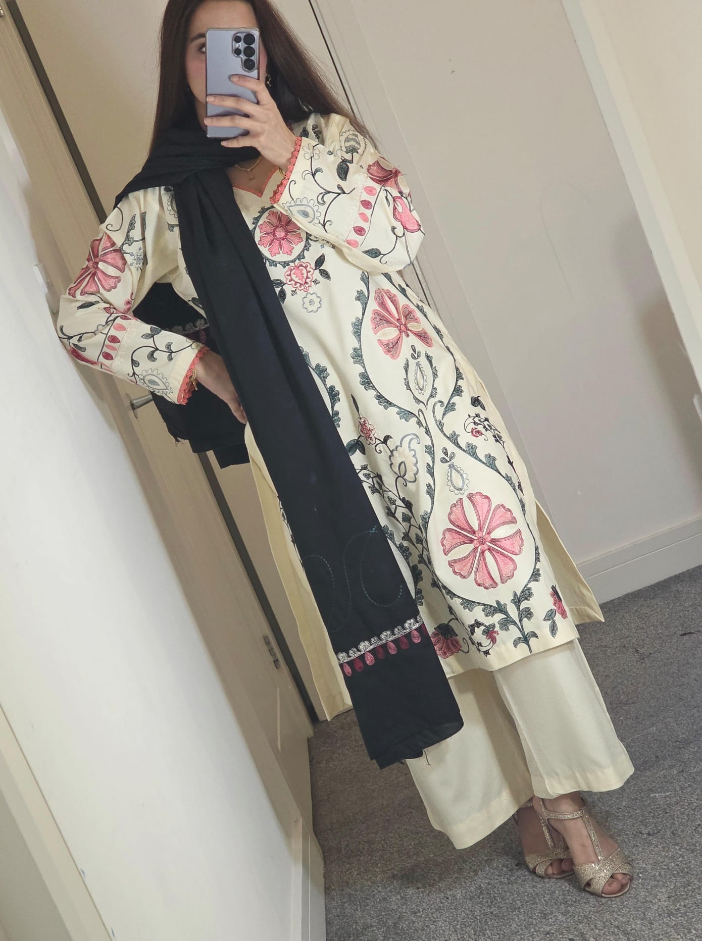 Uznau Embroidered Marina Three Piece Suit UZ-MR-WHT07
