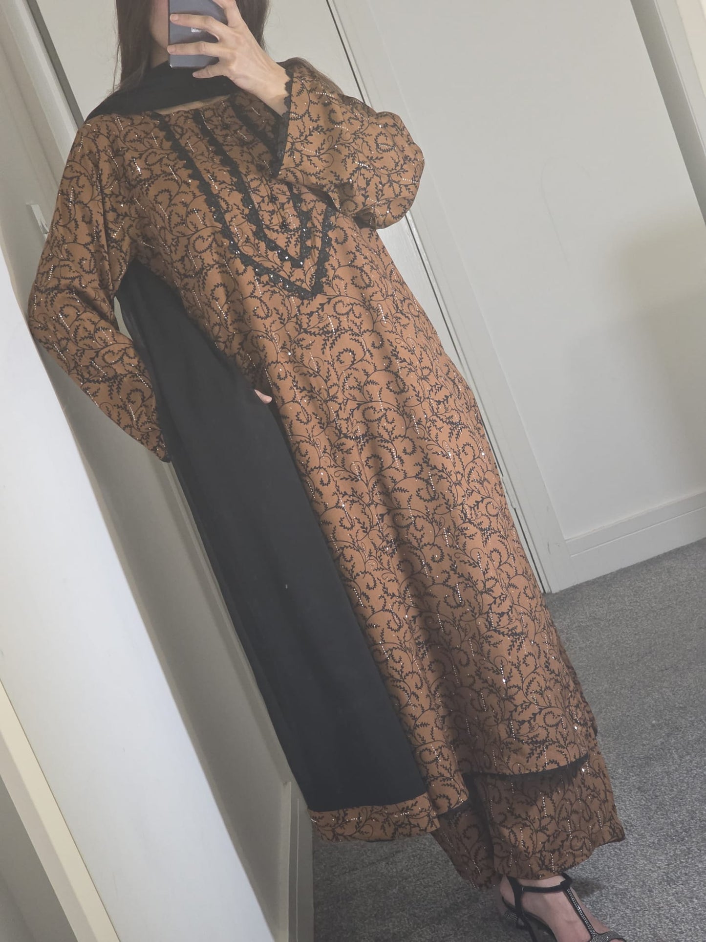 Uznau Mukaish Linen Three Piece Suit UZ-LNN-MST02