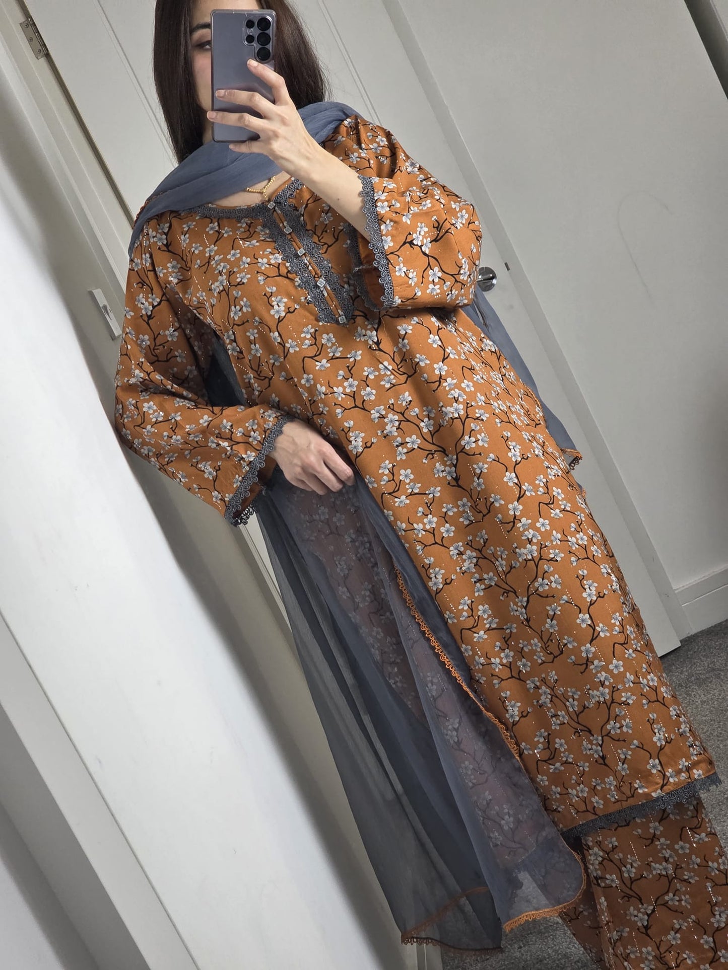Uznau Linen Three Puece Suit UZ-LNN-MST03