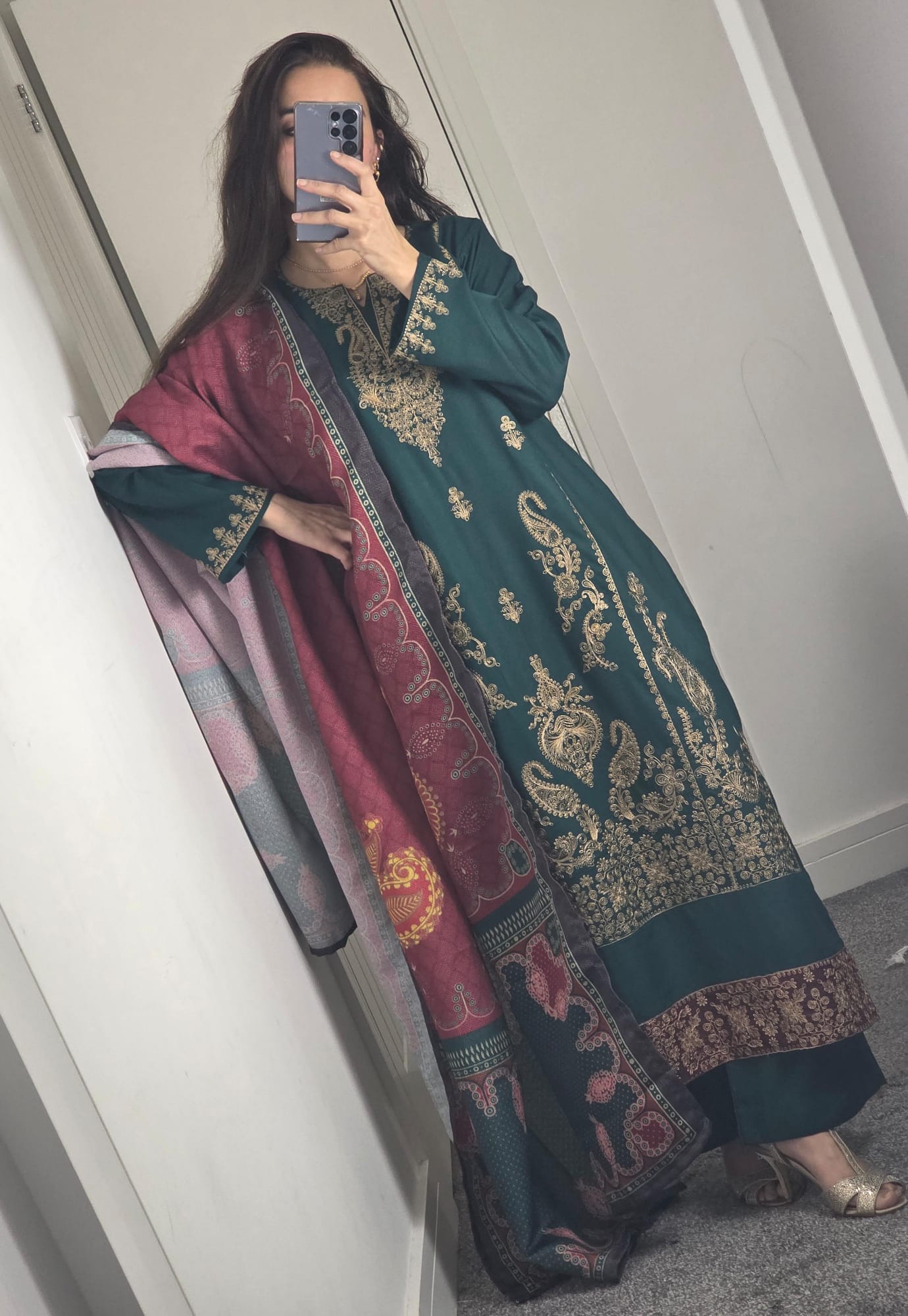 Uznau Embroidered Marina Linen Three Piece Suit UZ-MR GR09